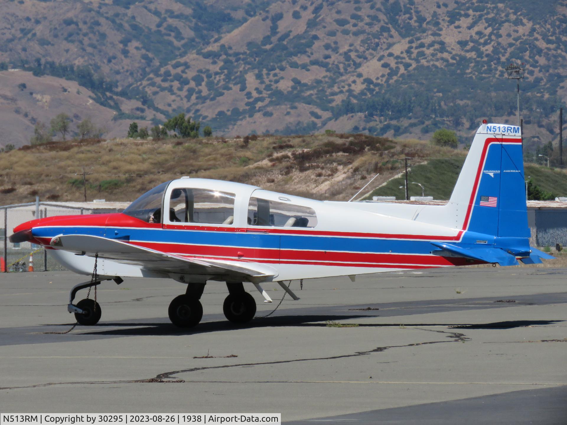 N513RM, 1977 Grumman American AA-5B Tiger C/N AA5B0458, Parked
