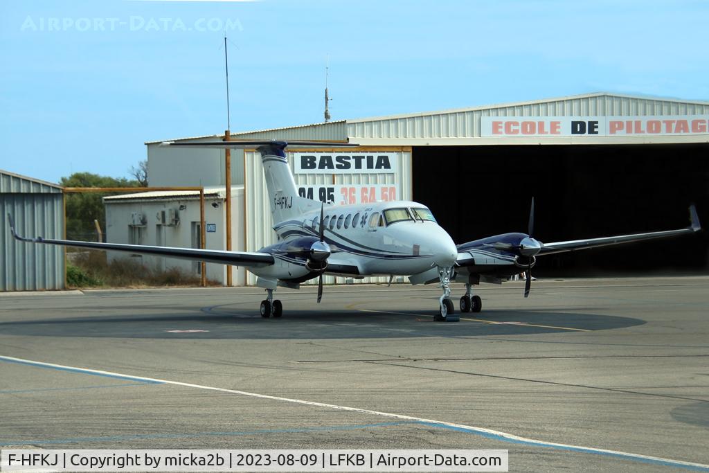 F-HFKJ, 2022 Beechcraft B200 CGT King Air 260C C/N BZ-8, Parked