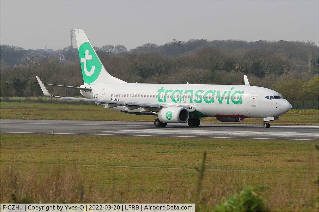 F-GZHJ, 2013 Boeing 737-86J C/N 37778, Boeing 737-86J, Take off run rwy 07R, Brest-Bretagne Airport (LFRB-BES)