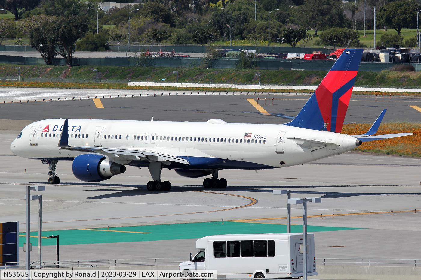 N536US, 1995 Boeing 757-251 C/N 26483, at lax