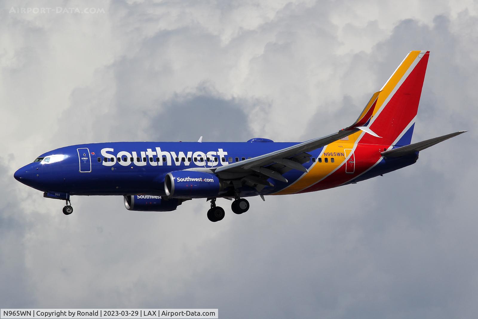 N965WN, 2011 Boeing 737-7H4 C/N 36677, at lax