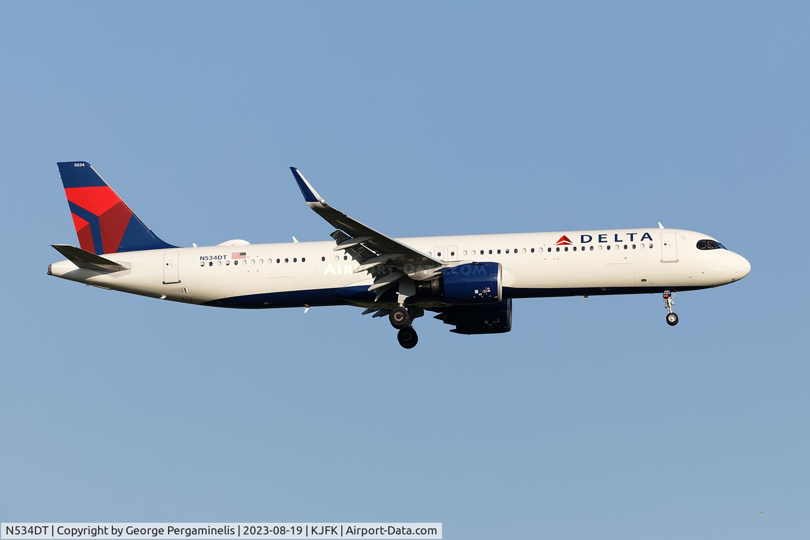N534DT, 2023 Airbus A321-271NX C/N 11357, Final 22L at JFK.