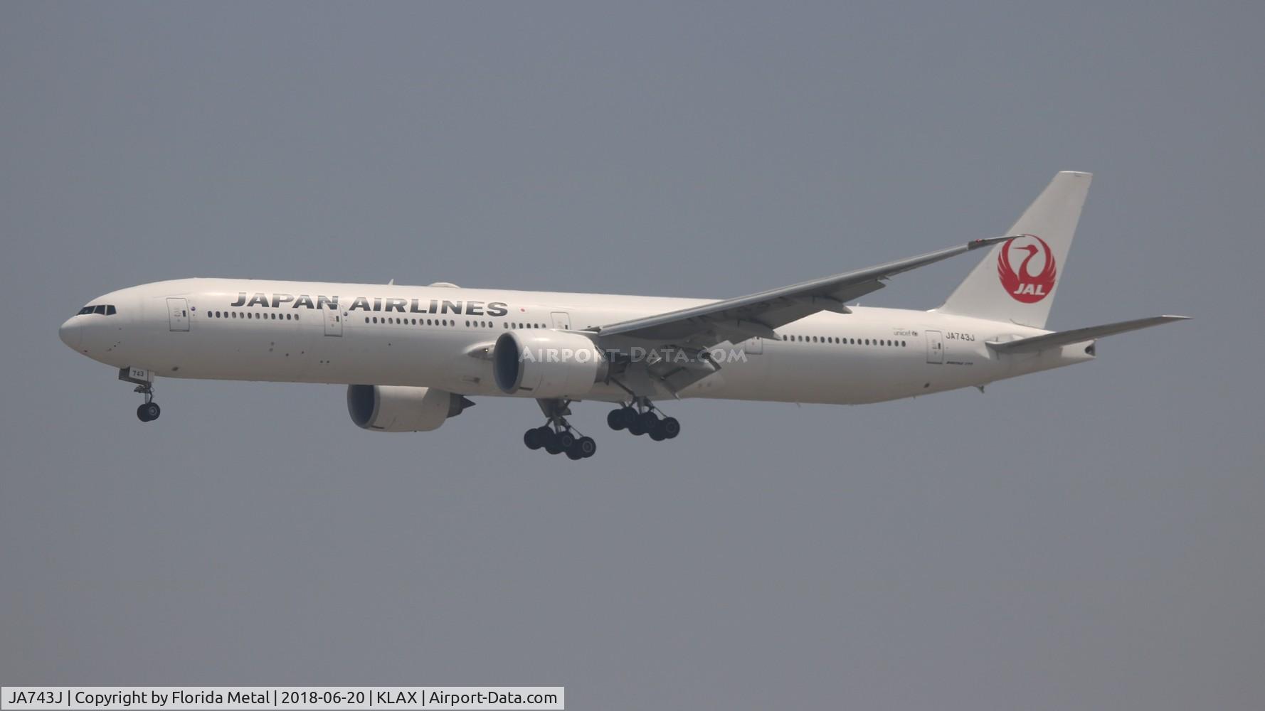 JA743J, 2009 Boeing 777-346/ER C/N 36130, JAL 773 zx in from HND