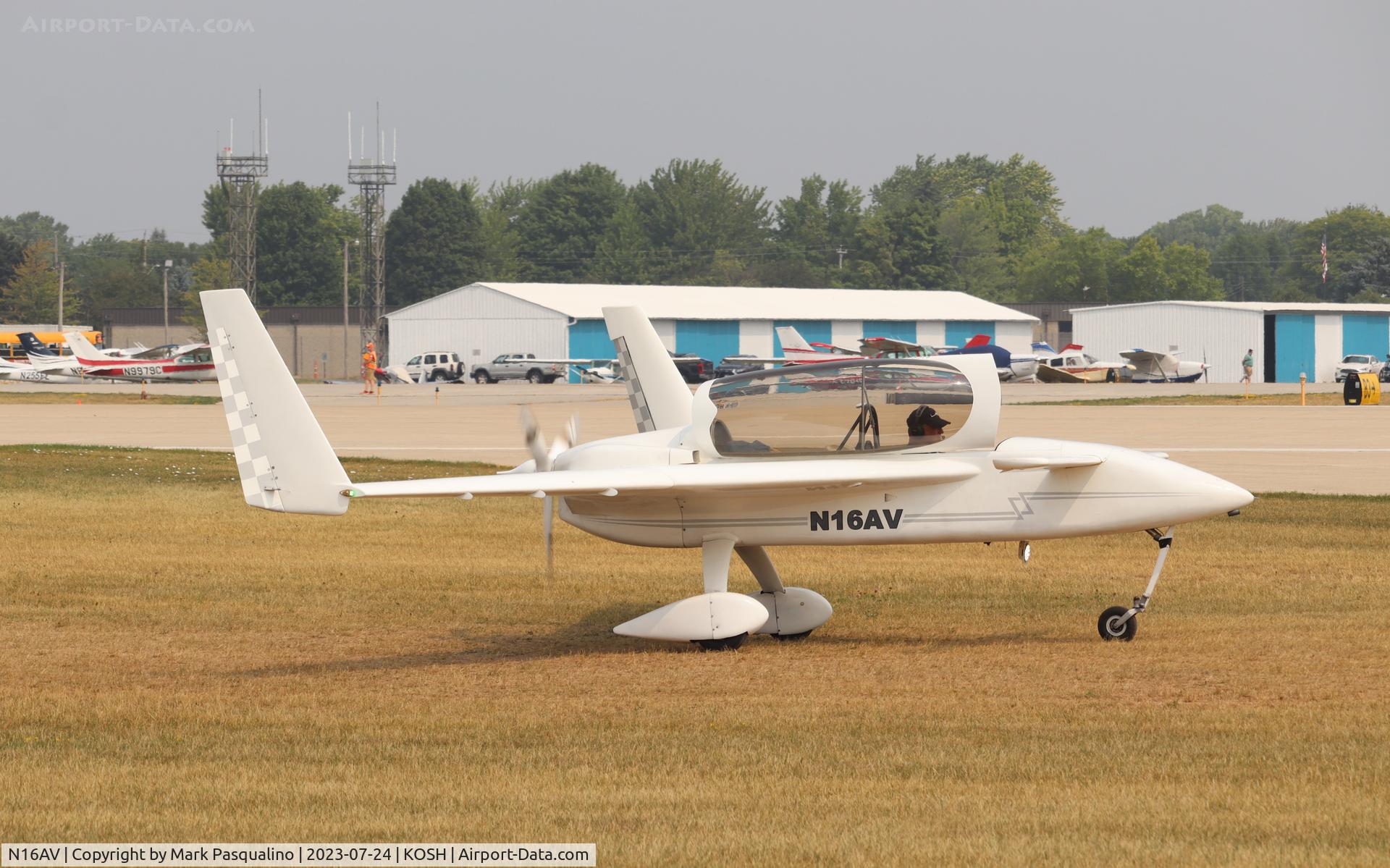 N16AV, 2013 Rutan Long-EZ C/N 002, Rutan Long-EZ