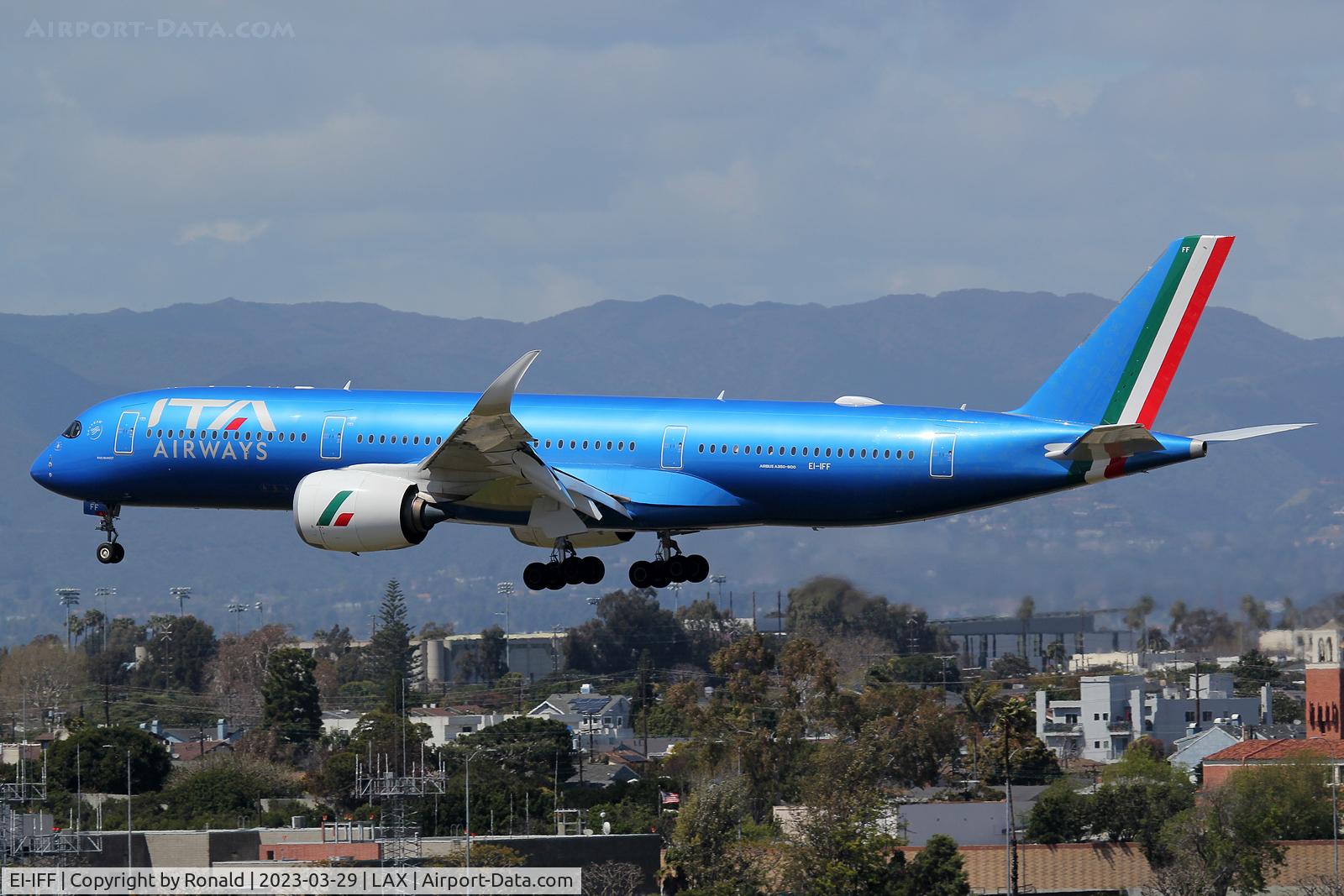 EI-IFF, 2022 Airbus A350-941 C/N 0283, at lax