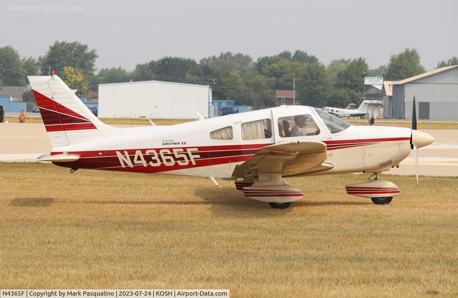 N4365F, 1984 Piper PA-28-181 Archer II C/N 28-8490082, Piper PA-28-181