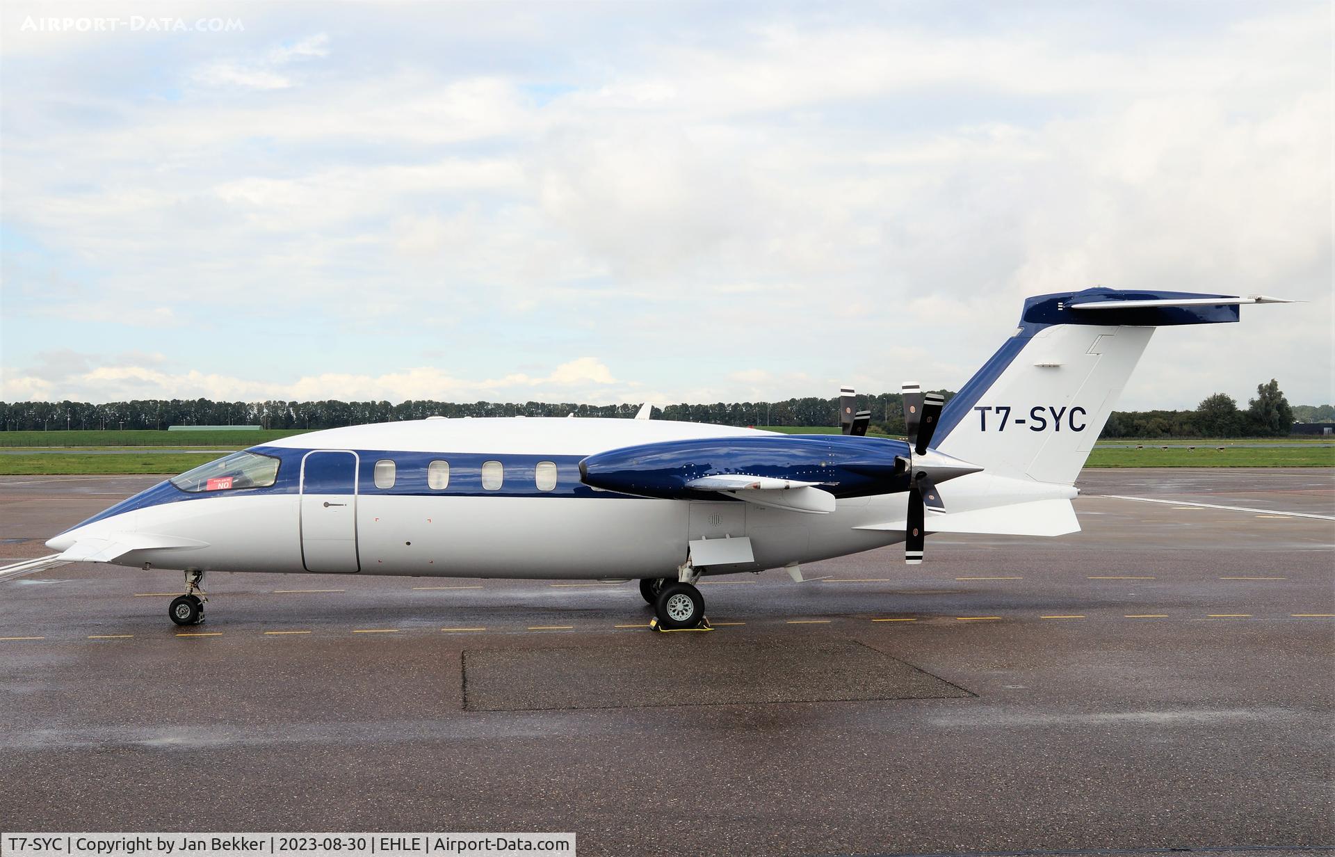 T7-SYC, 2006 Piaggio P-180 Avanti II C/N 1105, Lelystad Airport