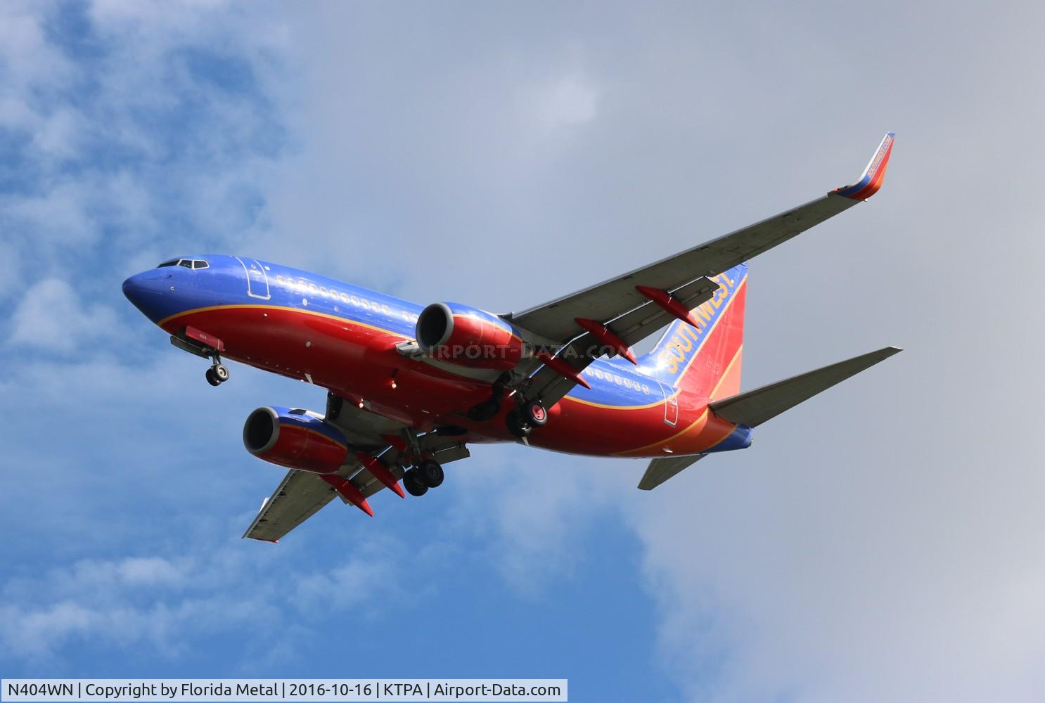 N404WN, 2001 Boeing 737-7H4 C/N 27892, SWA 737 canyon blue zx CMH-TPA