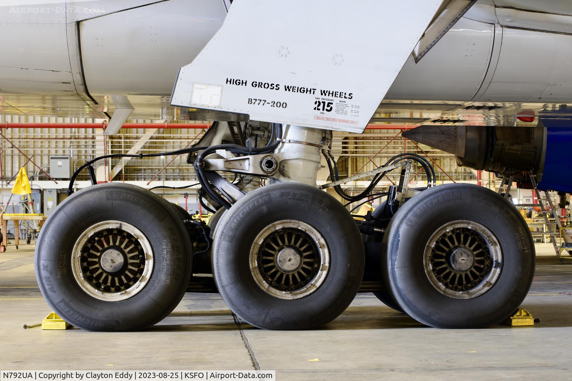 N792UA, 1997 Boeing 777-222 C/N 26934, SFO 2023.