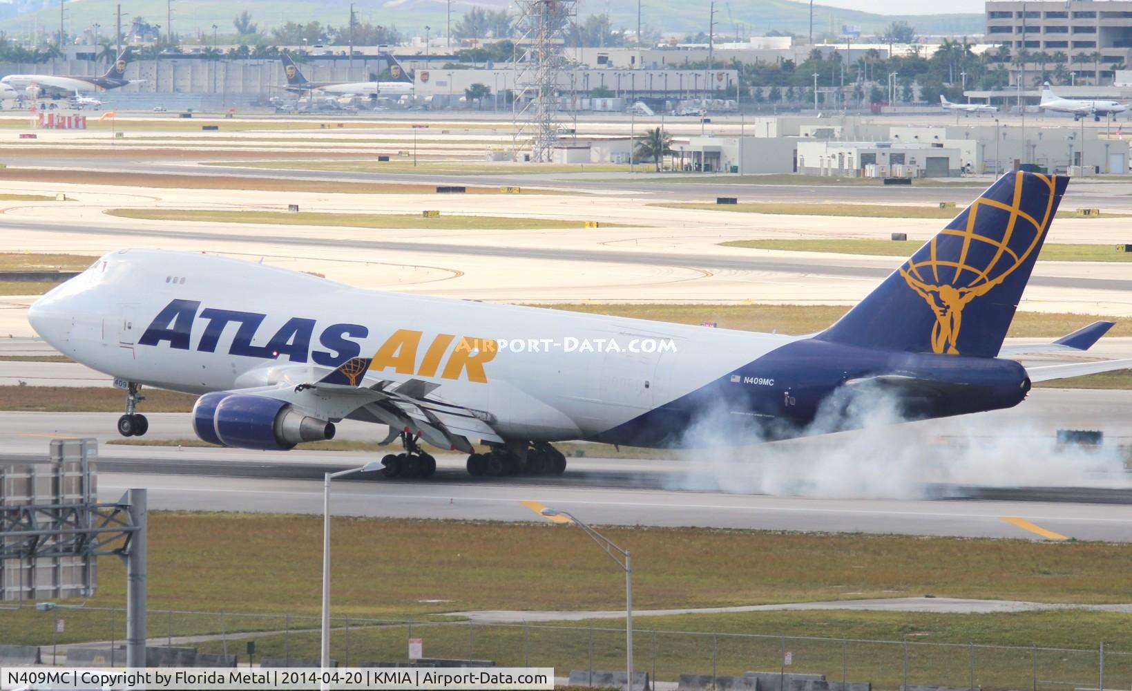 N409MC, 2000 Boeing 747-47UF C/N 30558/1242, GTI 744F zx UIO-MIA