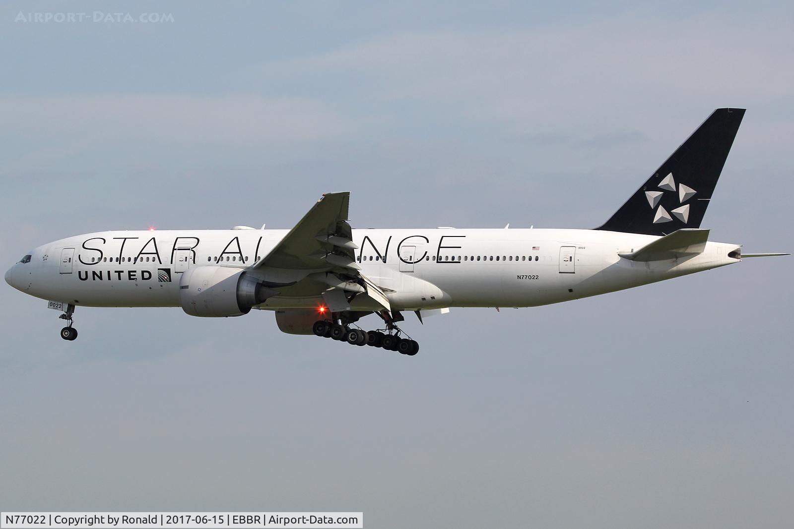 N77022, 2010 Boeing 777-224 C/N 39777, at bru
