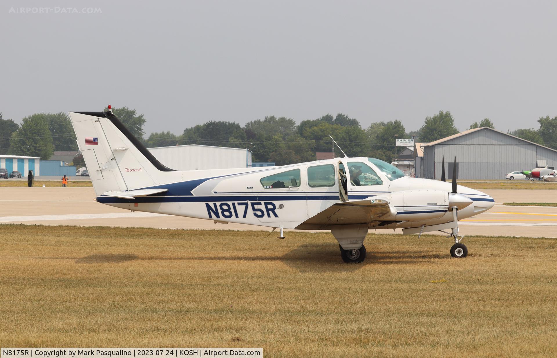 N8175R, 1974 Beech 95-B55 (T42A) Baron C/N TC-1754, Beech B55