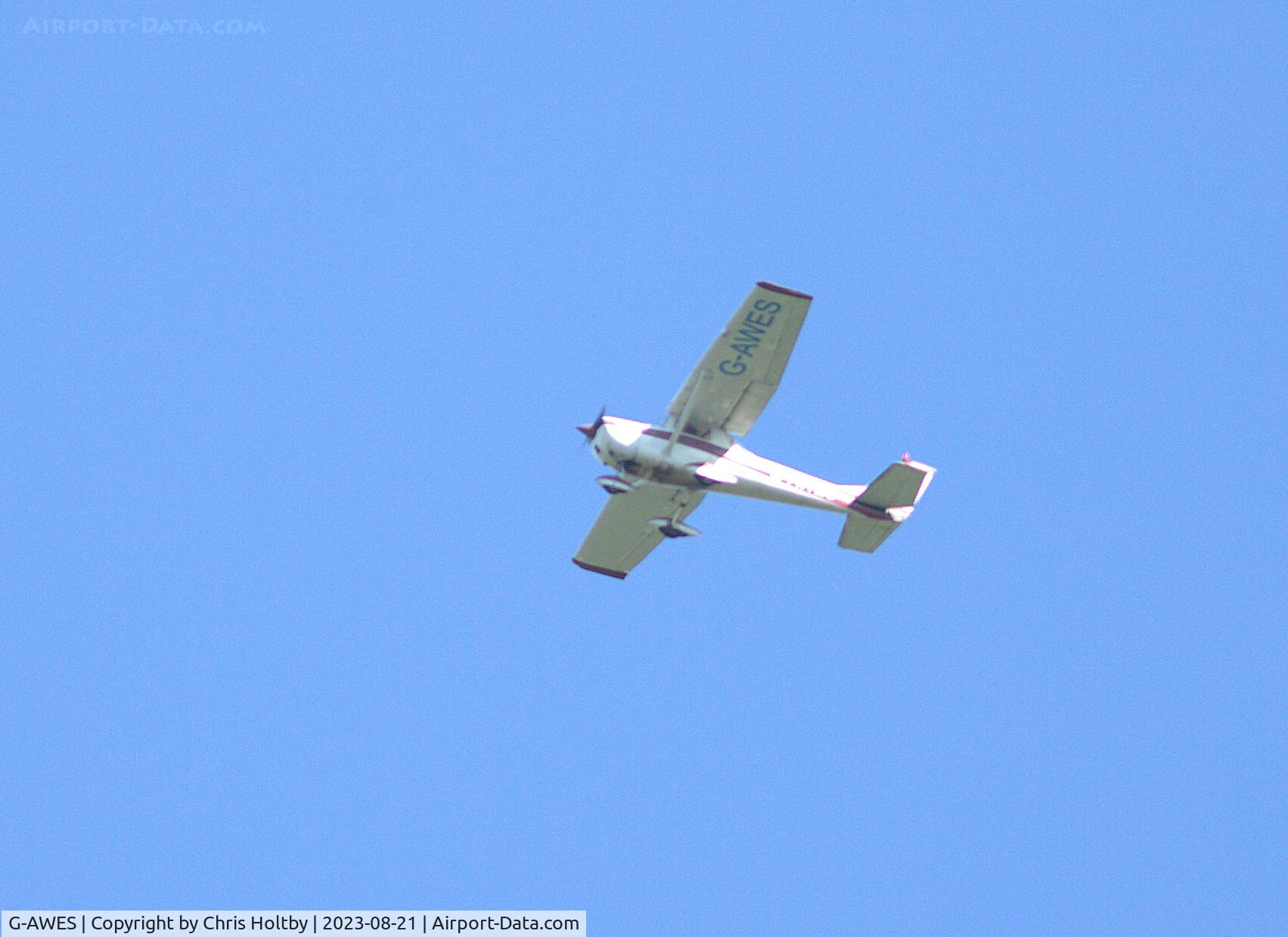 G-AWES, 1968 Cessna 150H C/N 150-68626, Over Potters Bar, Herts out of Elstree (EGTR)