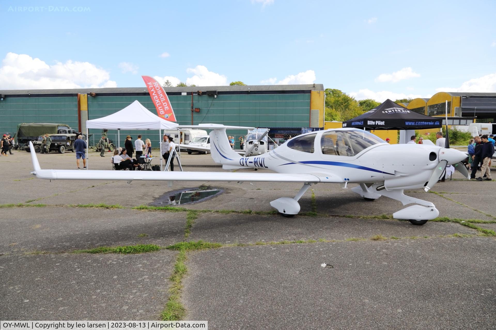 OY-MWL, 2023 Diamond DA-40 NG Diamond Star Diamond Star C/N 40.N608, Værløse Denmark 13.8.2023
