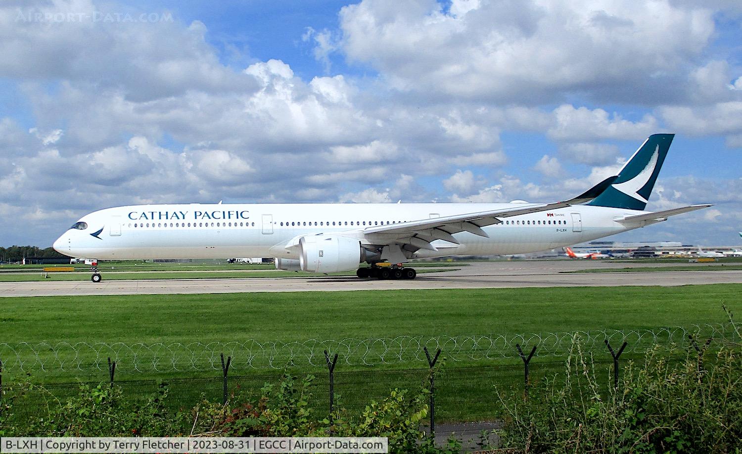 B-LXH, 2018 Airbus A350-1041 C/N 258, At Manchester , UK