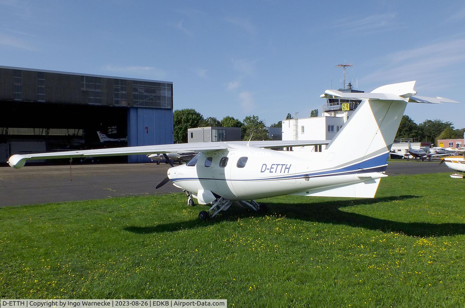 D-ETTH, Extra EA-400 C/N 21, Extra EA-400 at Bonn-Hangelar airfield during the Grumman Fly-in 2023
