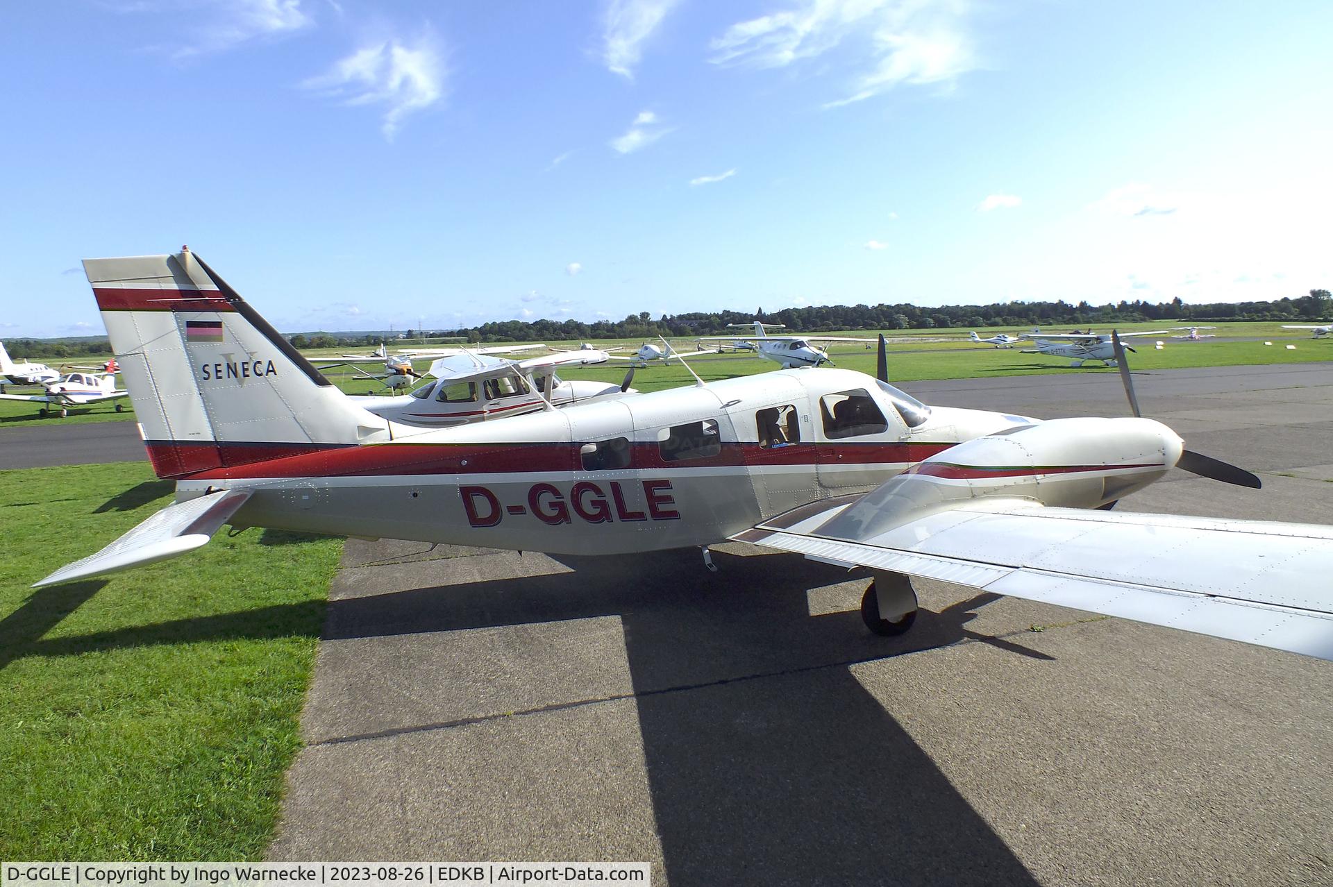 D-GGLE, 1997 Piper PA-34-220T C/N 34-49004, Piper PA-34-220T Seneca V at Bonn-Hangelar airfield during the Grumman Fly-in 2023