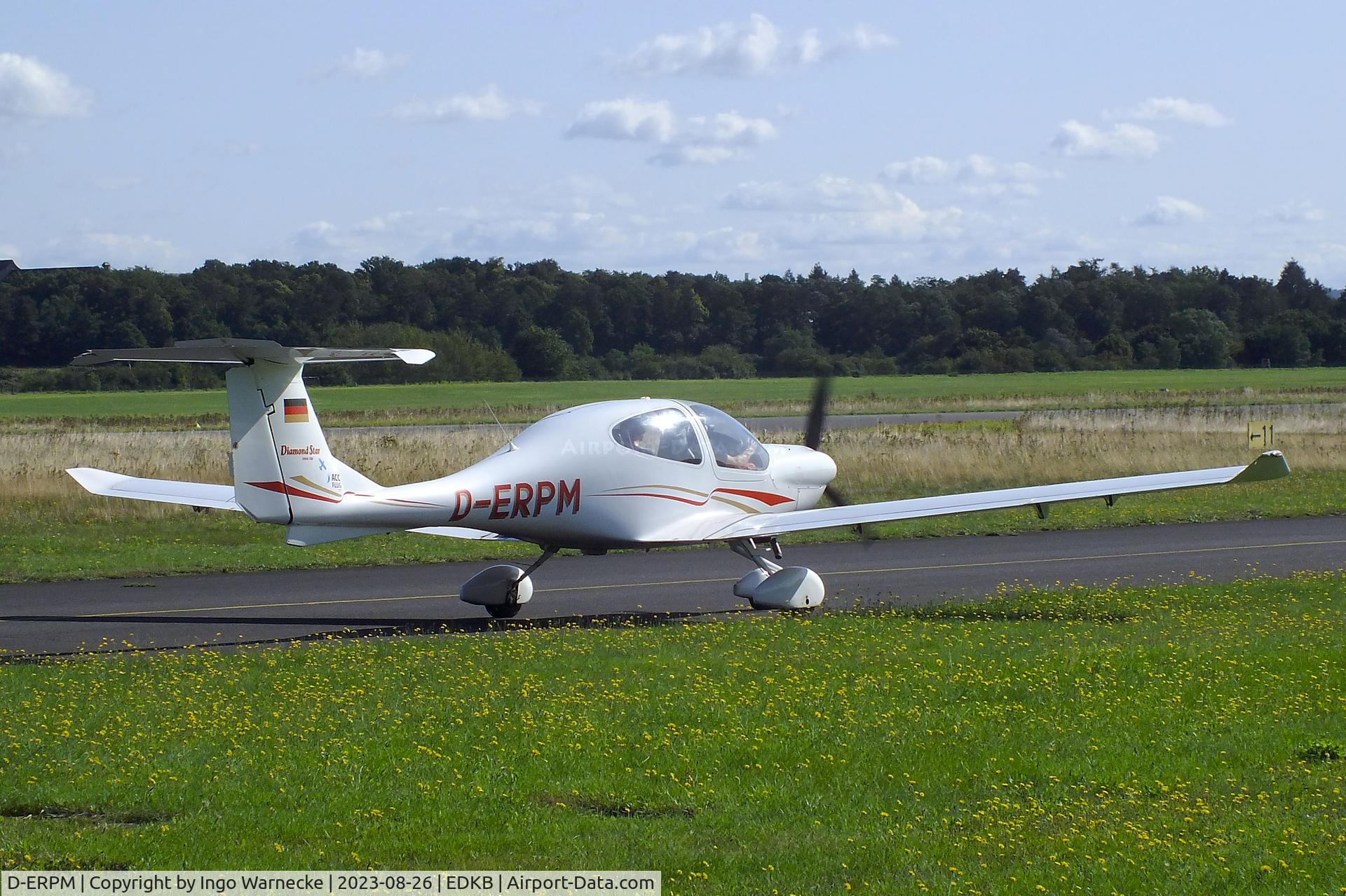 D-ERPM, Diamond DA-40 Diamond Star C/N 40.062, Diamond DA-40 Diamond Star at Bonn-Hangelar airfield during the Grumman Fly-in 2023