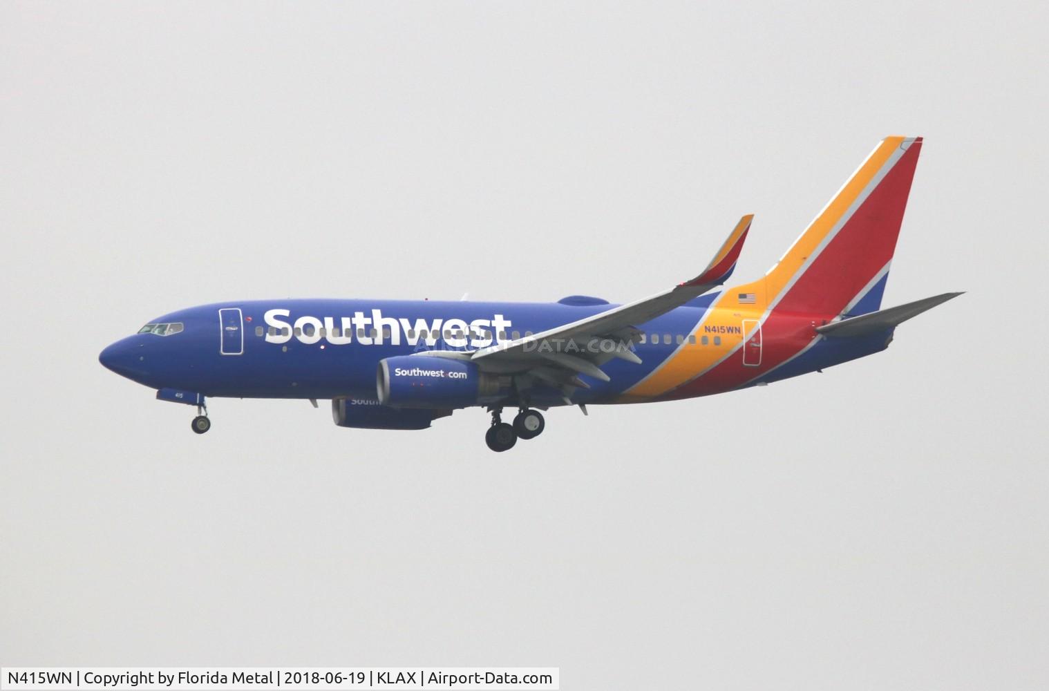 N415WN, 2001 Boeing 737-7H4 C/N 29836, SWA 737 nc zx ABQ-KLAX