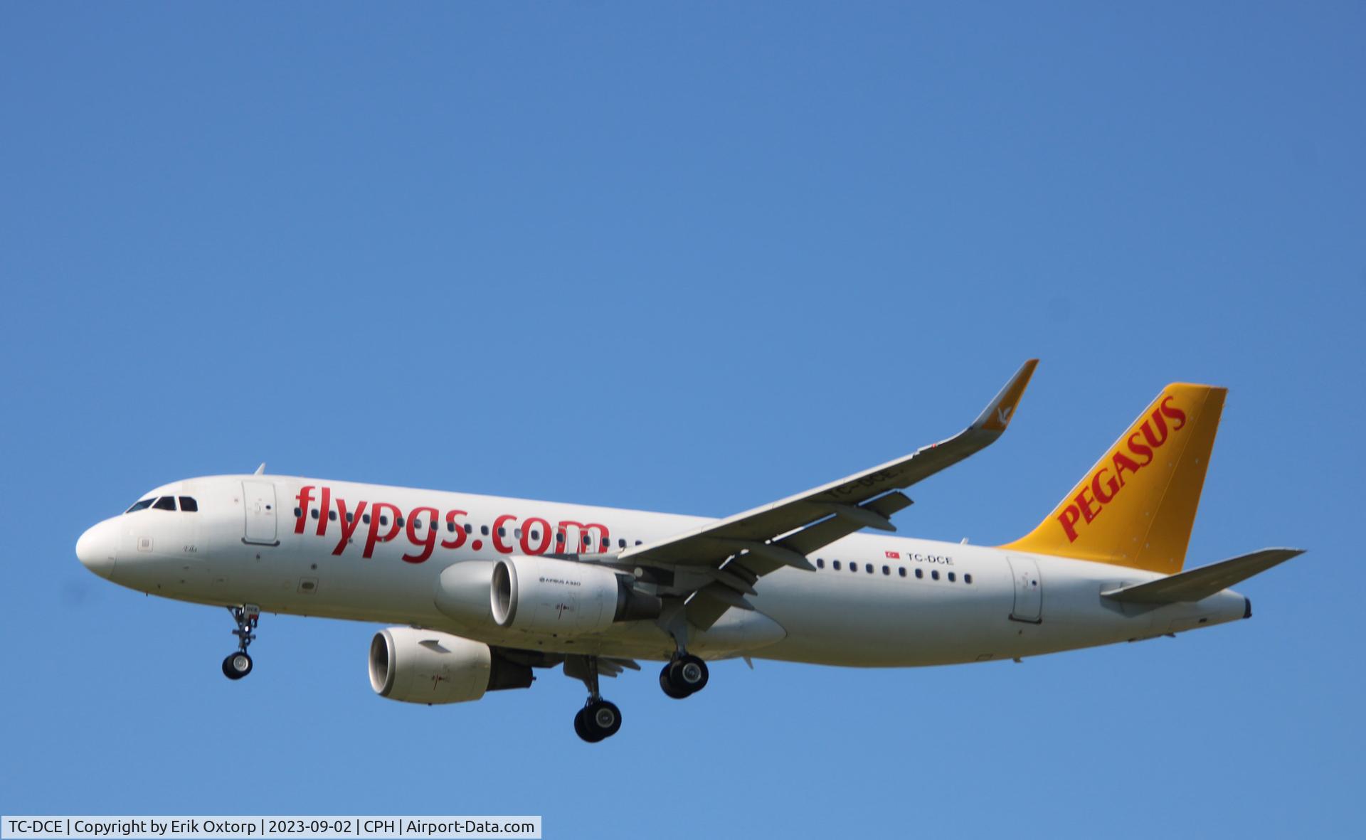 TC-DCE, 2015 Airbus A320-216 C/N 6465, TC-DCE landing rw 22L