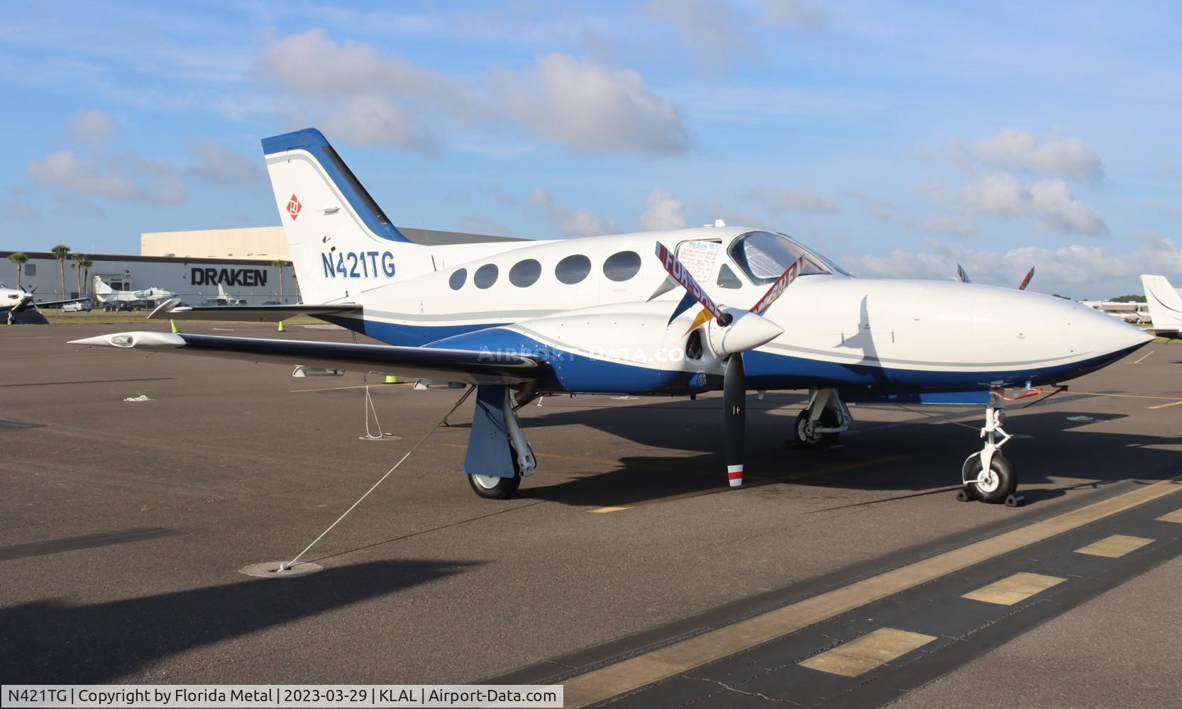 N421TG, Cessna 421C Golden Eagle C/N 421C0839, C421 zx