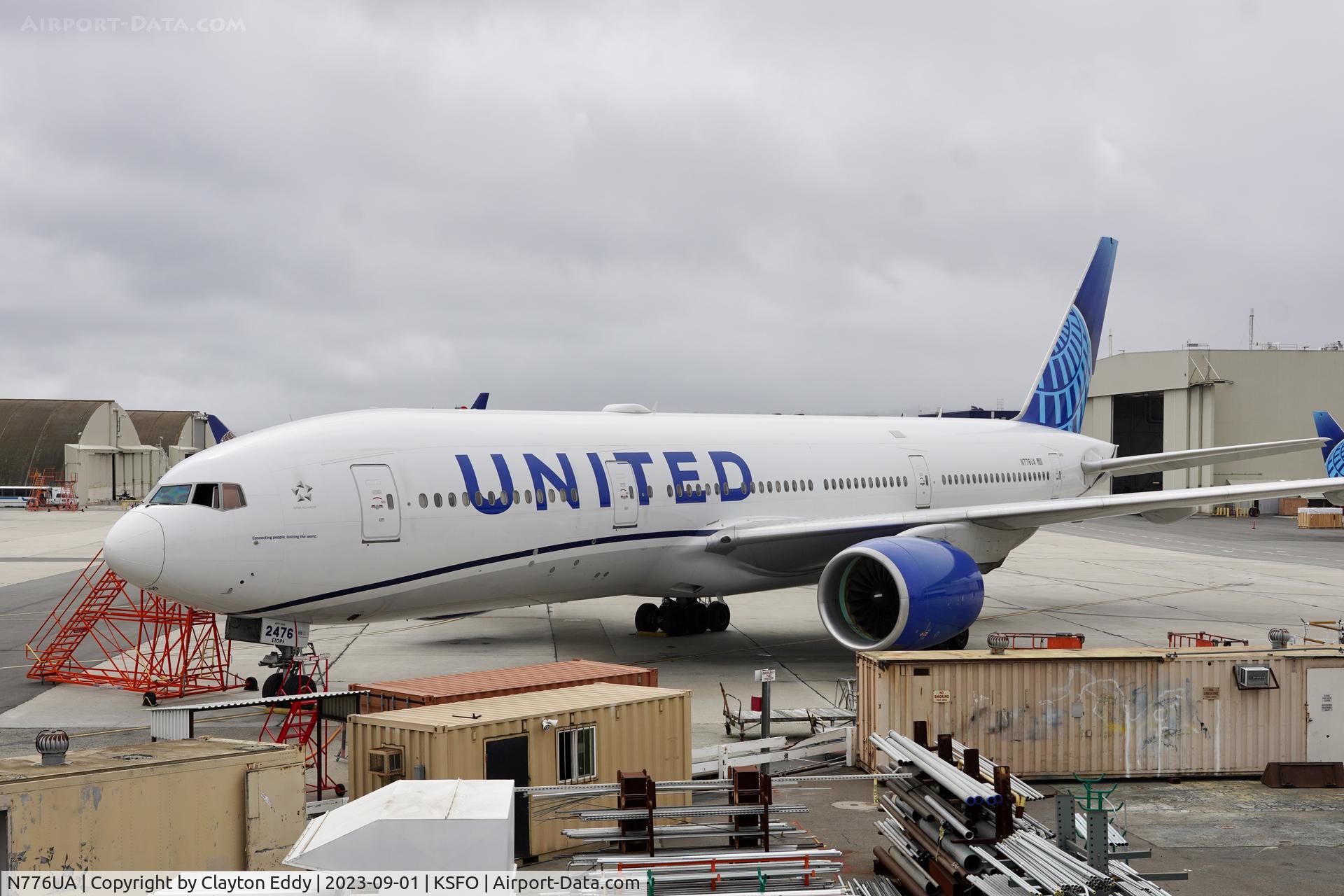 N776UA, 1996 Boeing 777-222 C/N 26937, SFO 2023.
