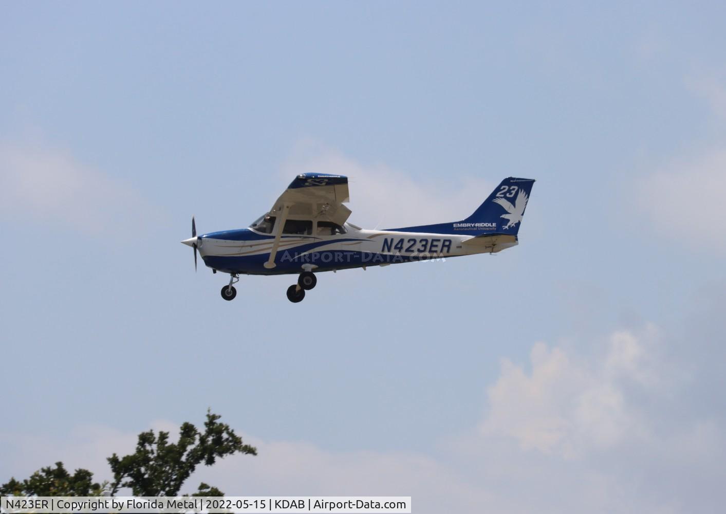 N423ER, 2014 Cessna 172S C/N 172S11447, C172S zx