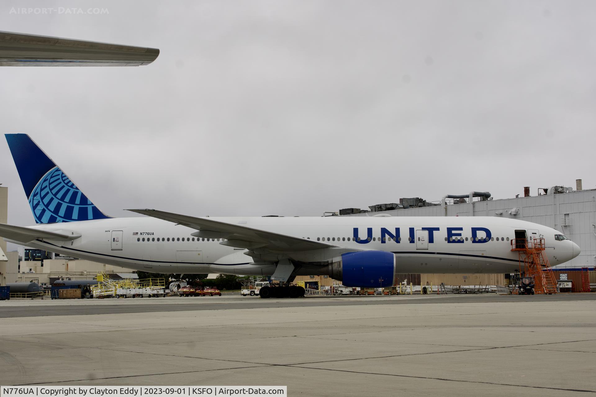 N776UA, 1996 Boeing 777-222 C/N 26937, SFO 2023.