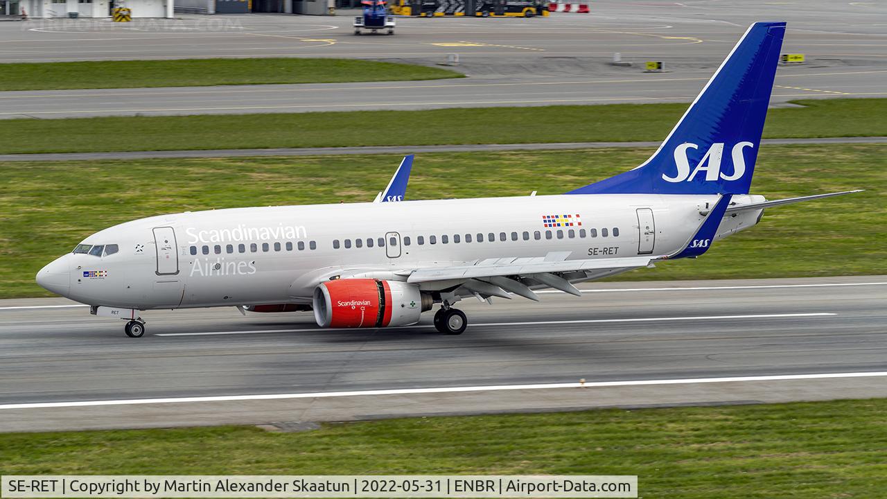 SE-RET, 2002 Boeing 737-76N C/N 32734, Landing.