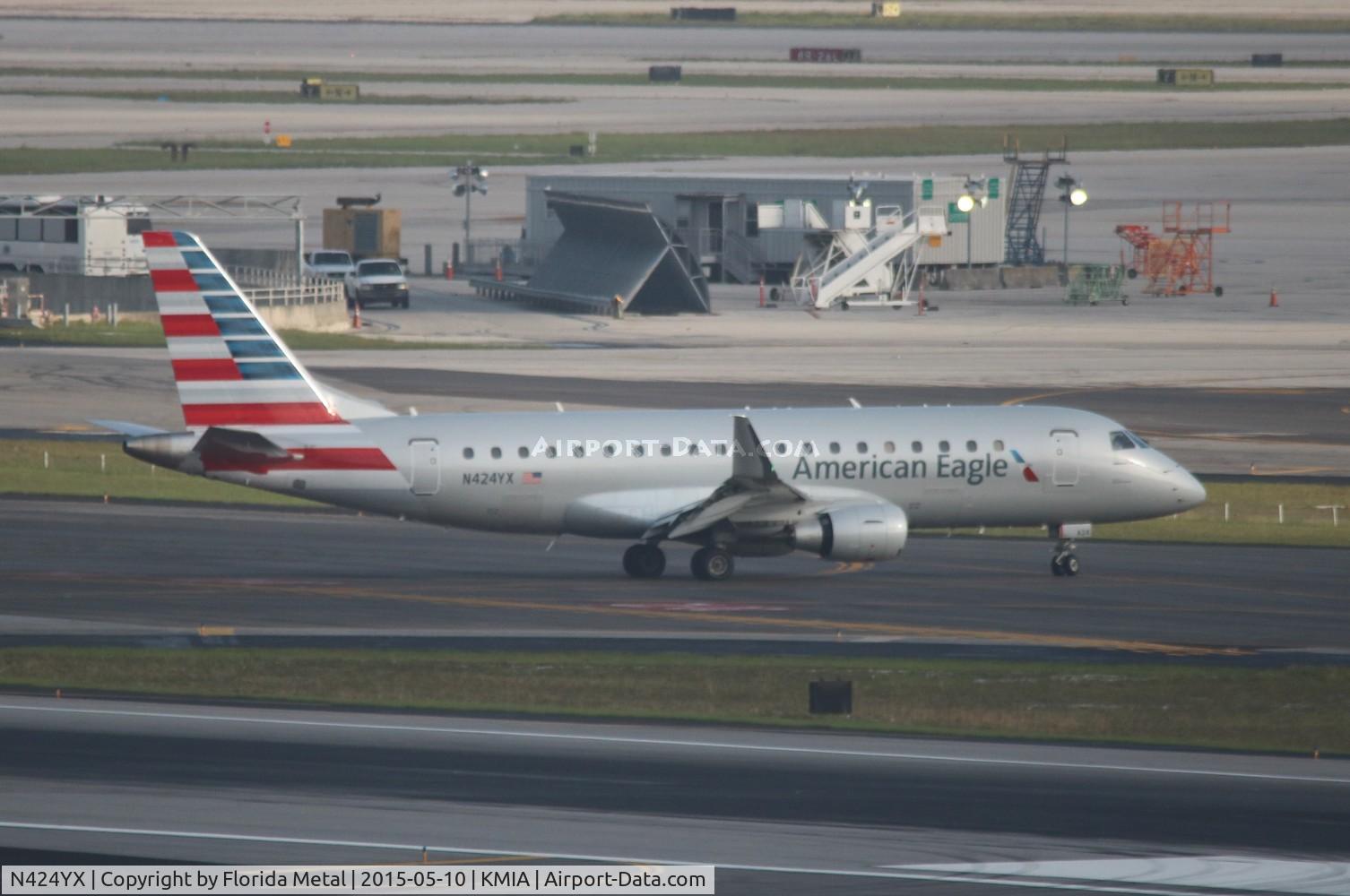 N424YX, 2014 Embraer 175LR (ERJ-170-200LR) C/N 17000393, ENY E175 zx EYW-MIA