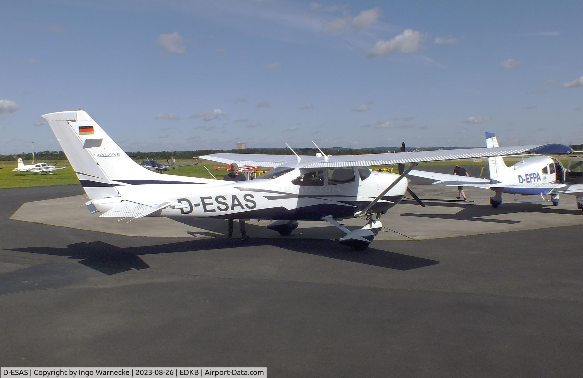 D-ESAS, Cessna 182S Skylane Skylane C/N 18282303, Cessna 182S Skylane at Bonn-Hangelar airfield during the Grumman Fly-in 2023