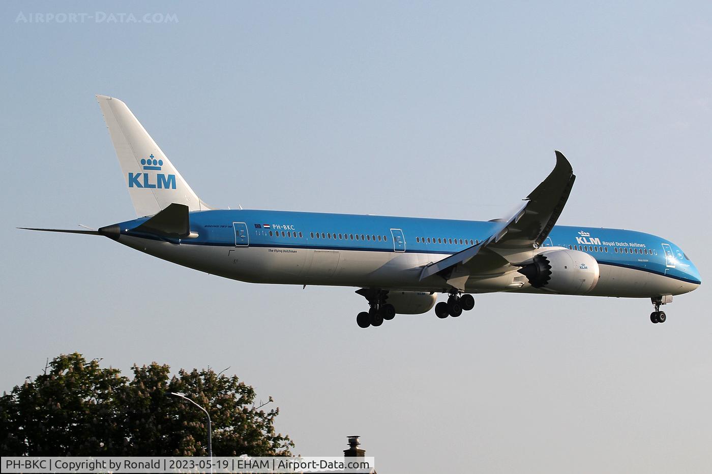 PH-BKC, 2019 Boeing 787-10 Dreamliner Dreamliner C/N 42503, at spl