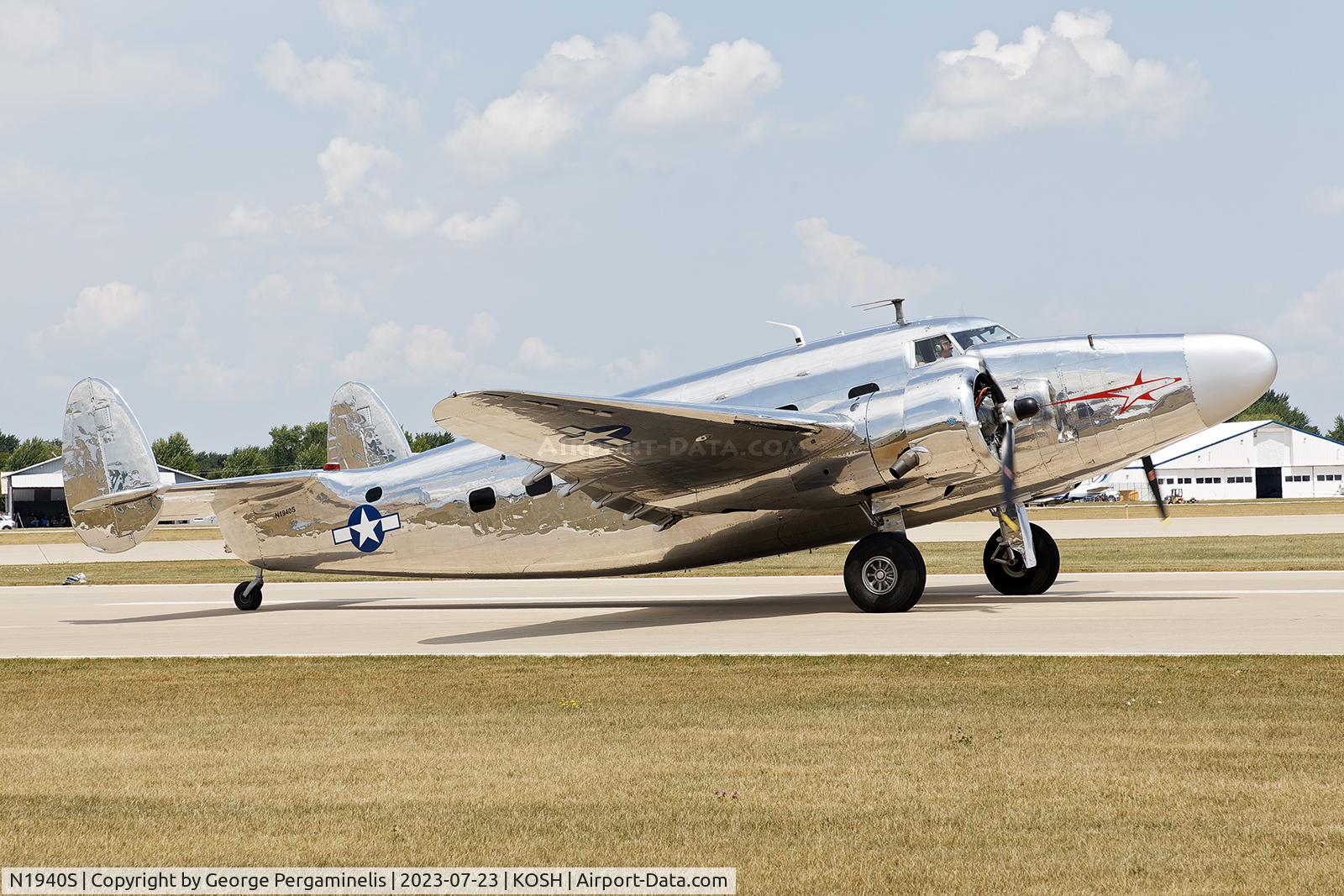 N1940S, 1943 Lockheed 18-56 Lodestar C/N 18-2509, Oshkosh 2023.