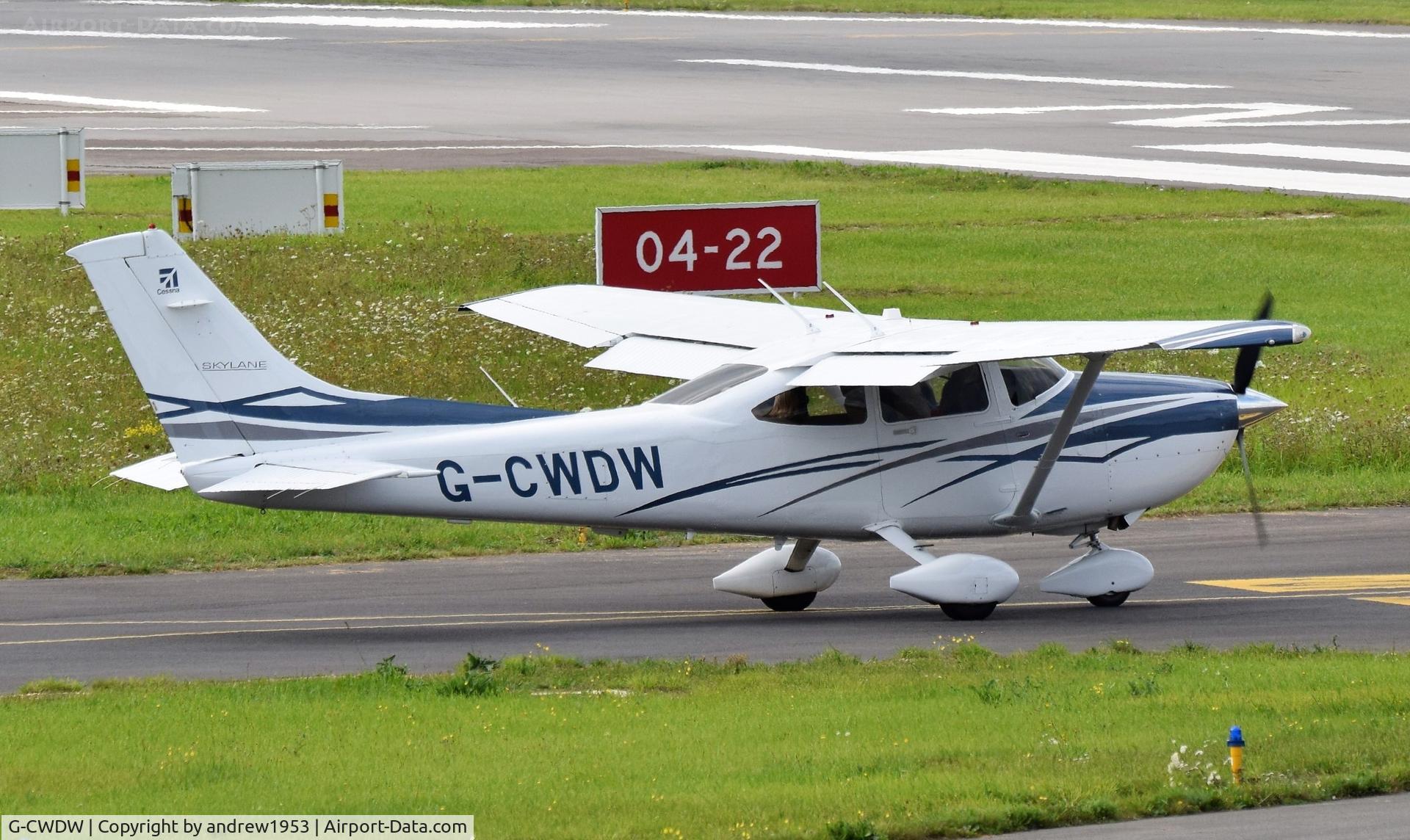 G-CWDW, 2007 Cessna 182T Skylane C/N 18281946, G-CWDW at Gloucestershire Airport.