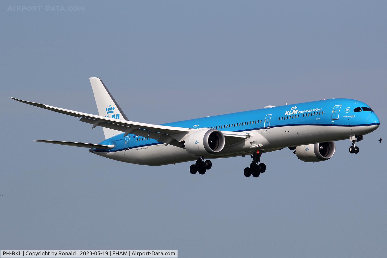 PH-BKL, Boeing 787-10 Dreamliner C/N 42501, at spl