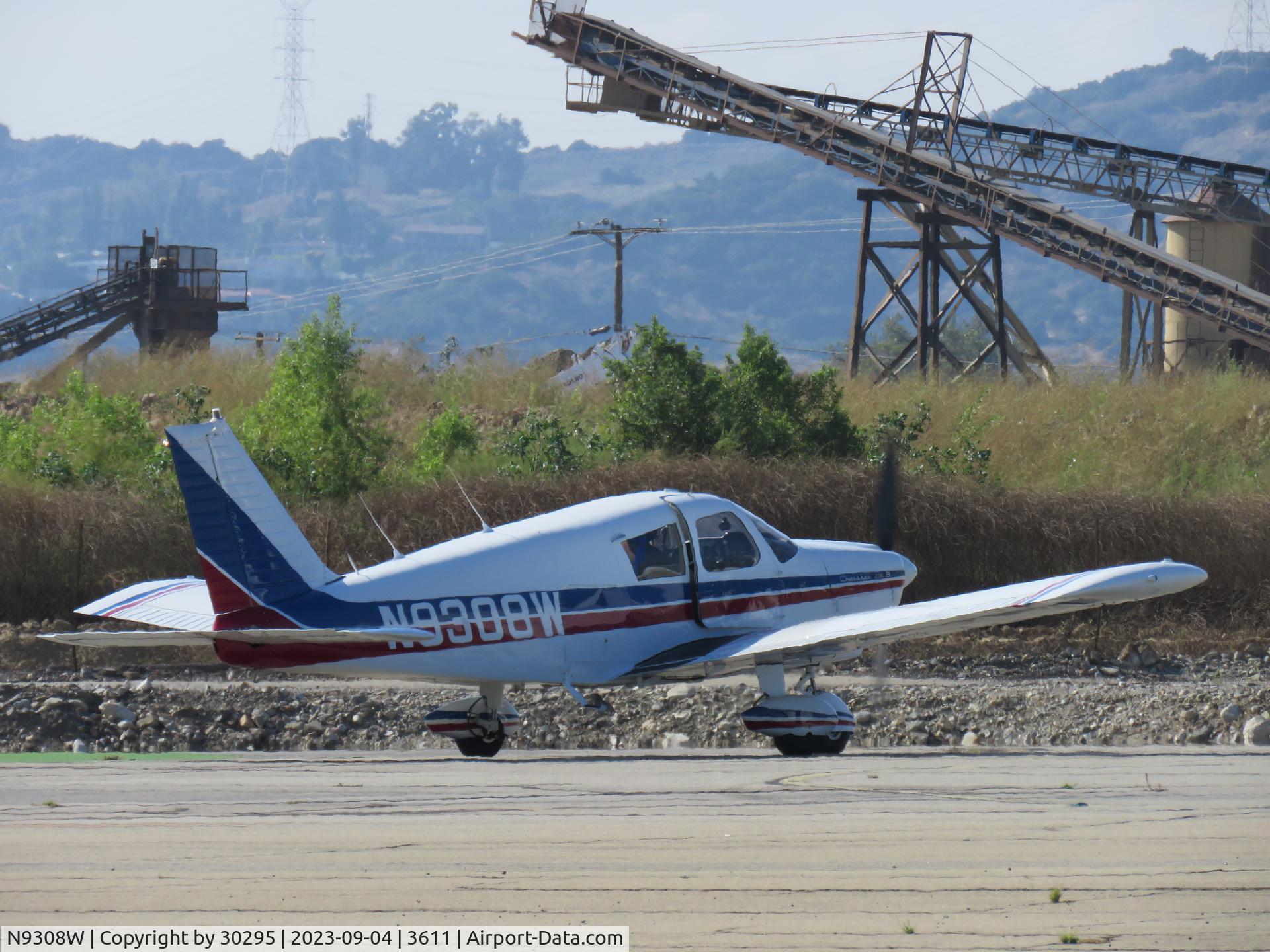 N9308W, 1967 Piper PA-28-235 C/N 28-10987, Going to get fuel