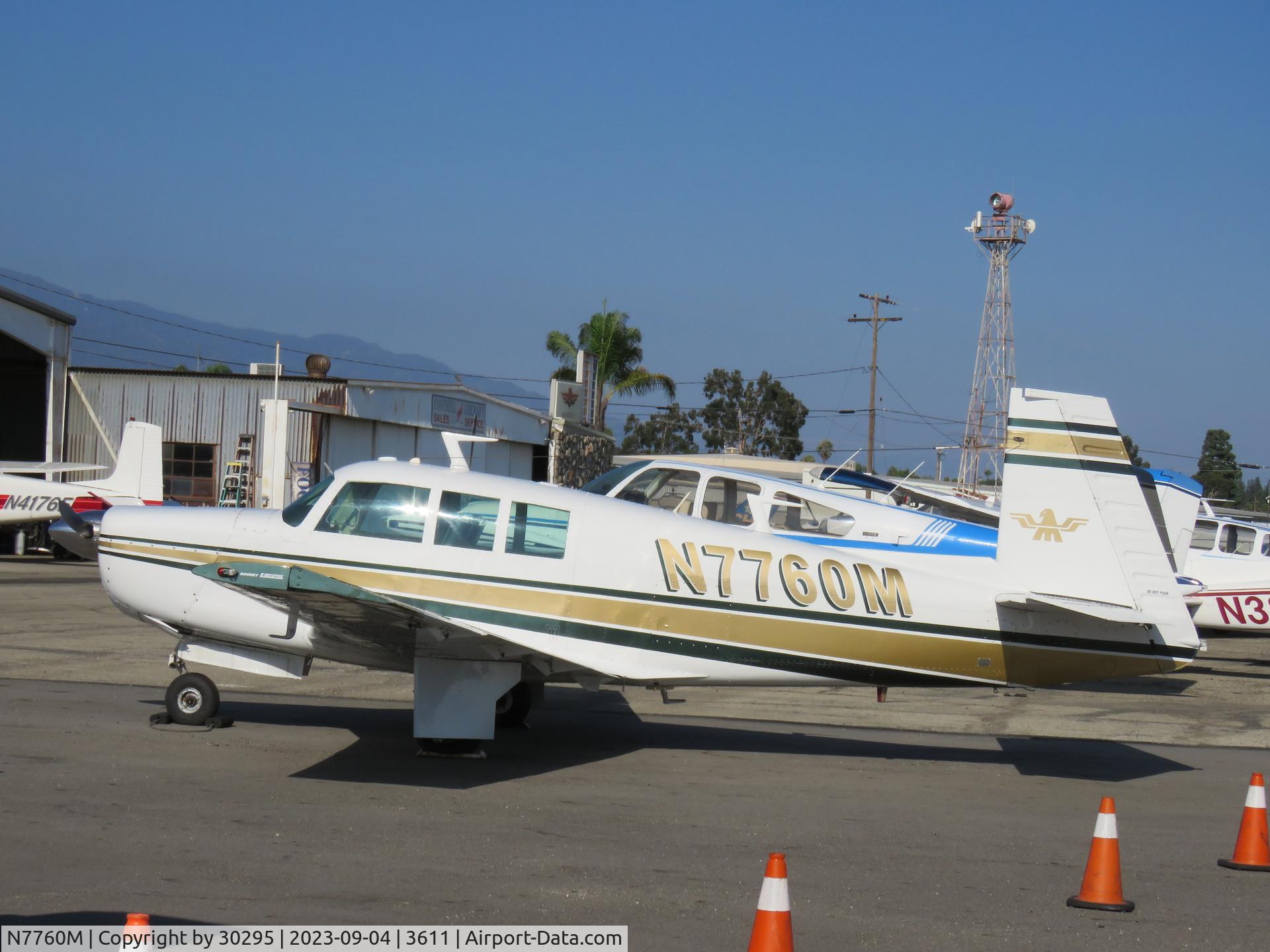 N7760M, 1974 Mooney M20F Executive C/N 22-0020, Parked