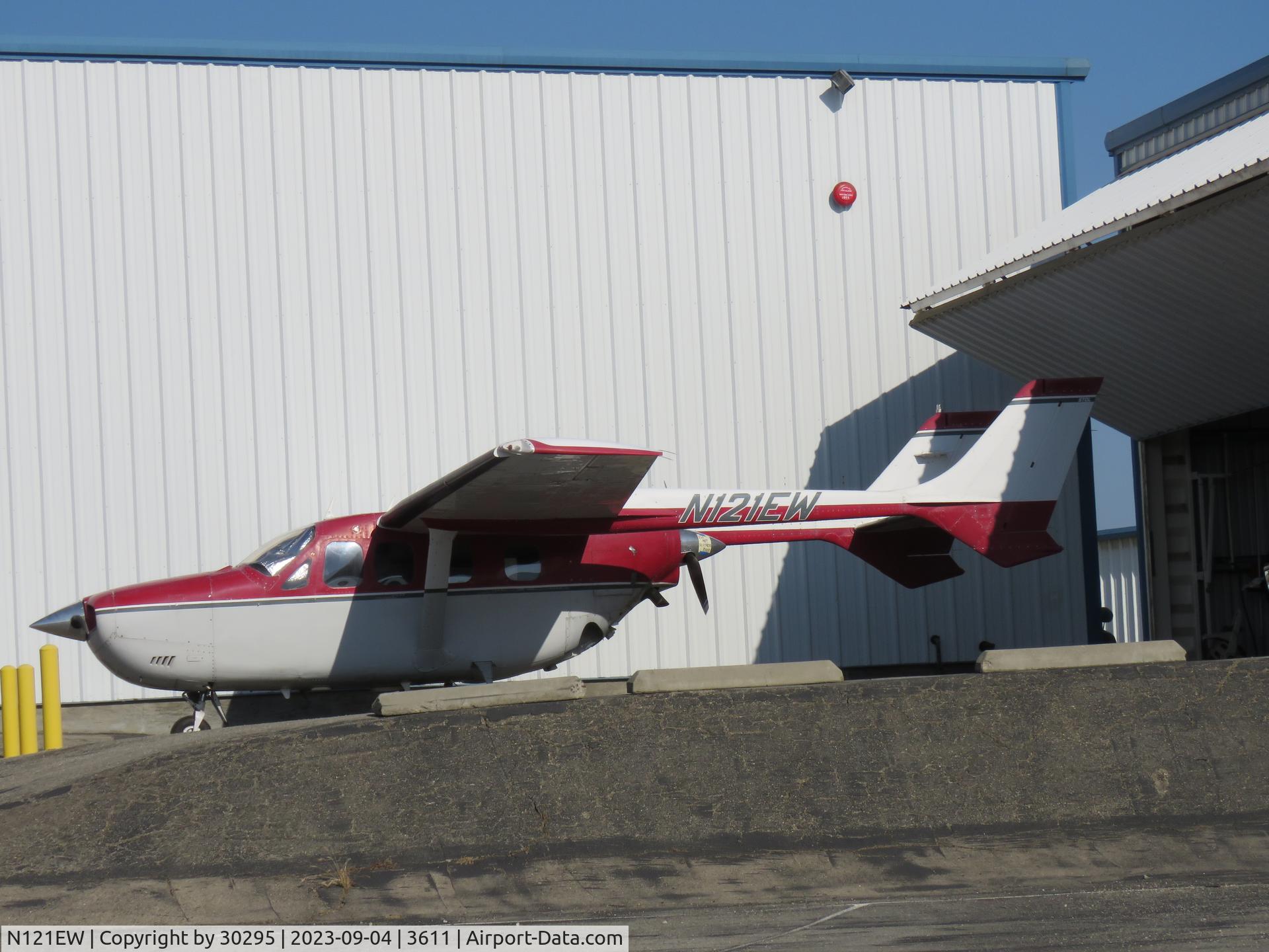 N121EW, Cessna P337H C/N P337-0336, Parked
