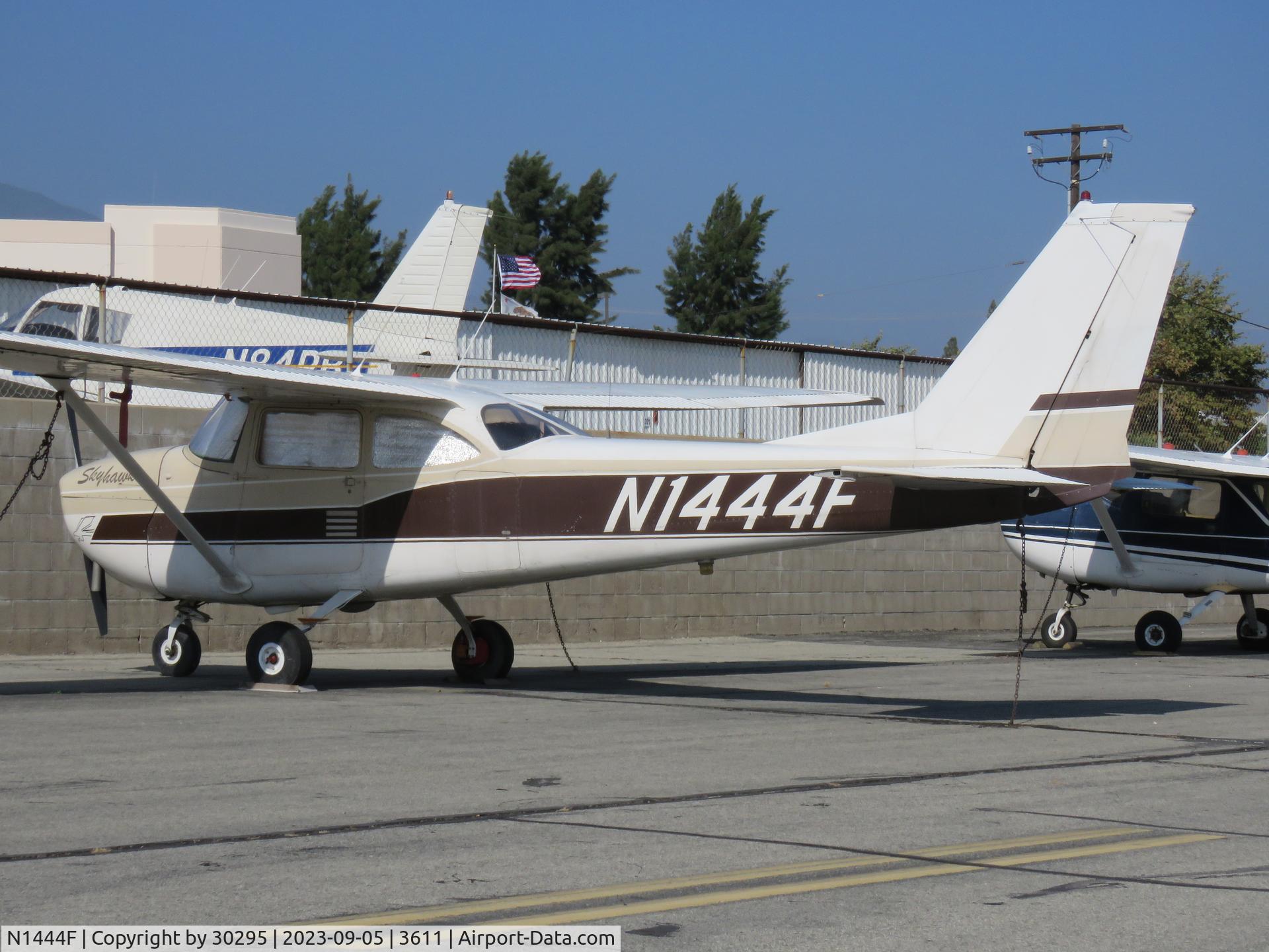 N1444F, 1966 Cessna 172H C/N 17254939, Parked