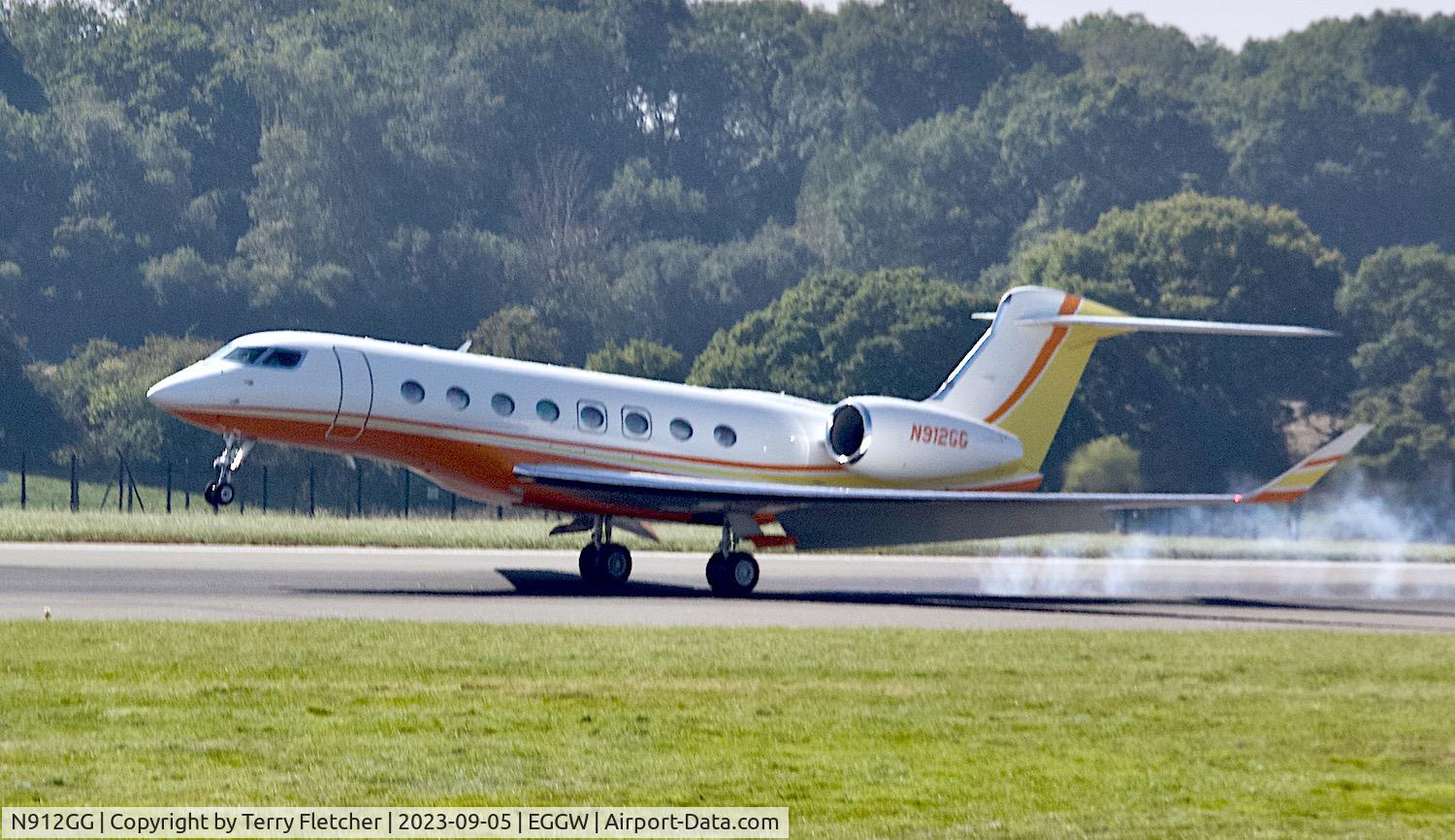 N912GG, 2015 Gulfstream G-VI (G650ER) C/N 6193, At Luton Airport