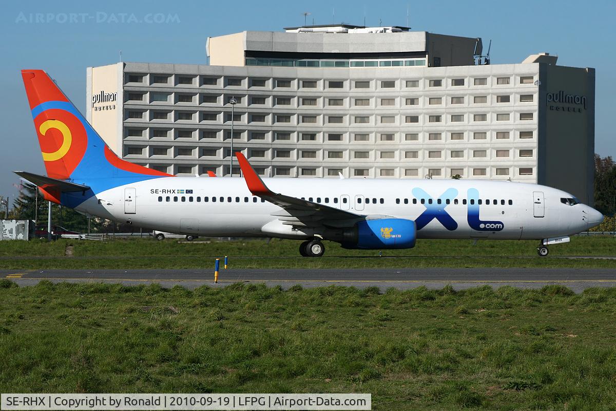 SE-RHX, 1999 Boeing 737-86N C/N 28592, at cdg