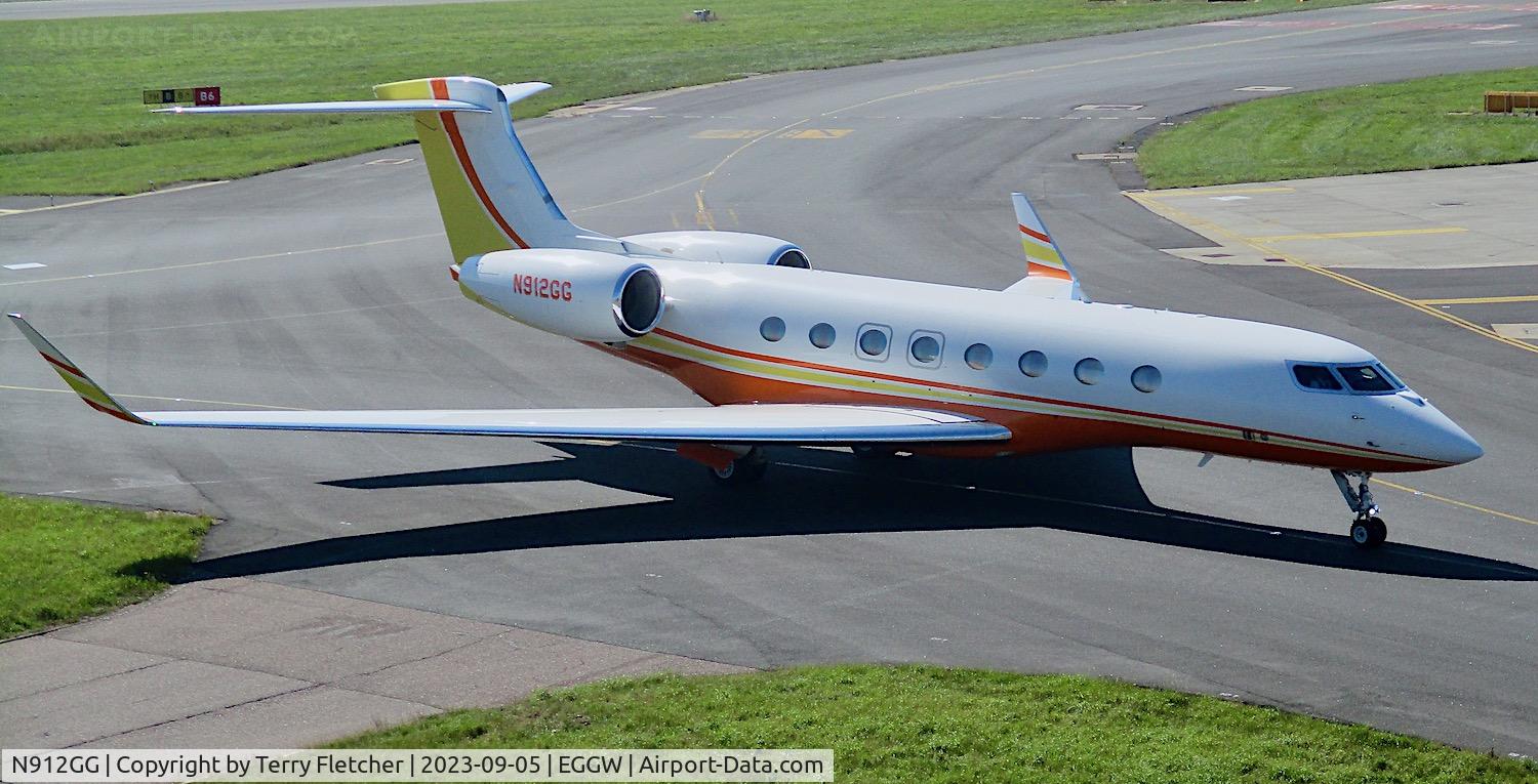 N912GG, 2015 Gulfstream G-VI (G650ER) C/N 6193, At Luton Airport