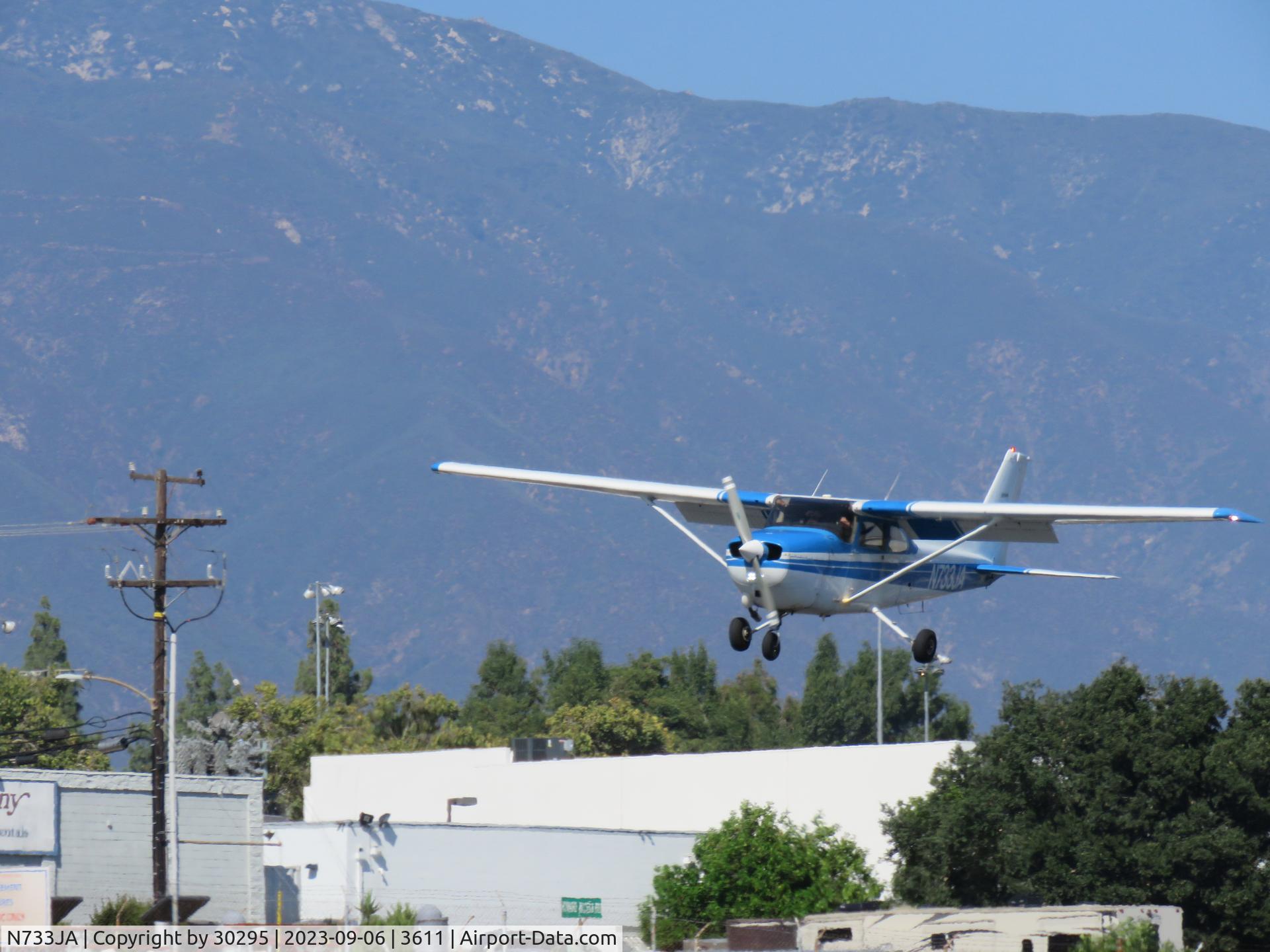 N733JA, 1976 Cessna 172N C/N 17268320, Inbound