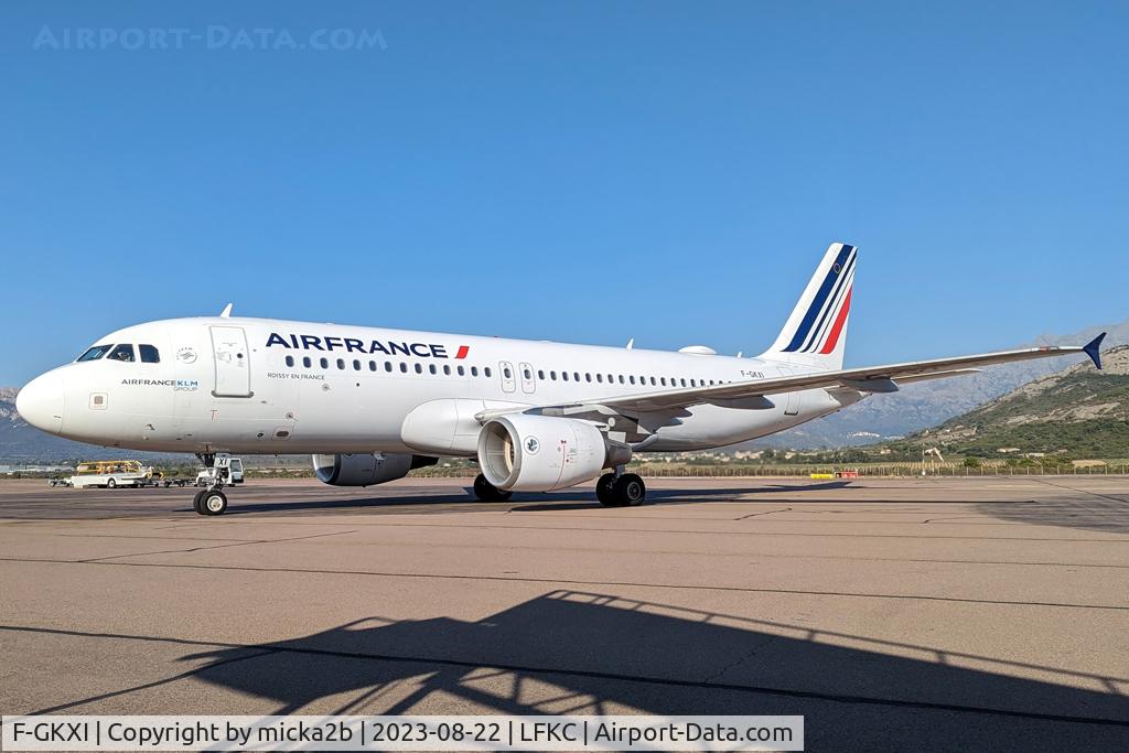 F-GKXI, 2003 Airbus A320-214 C/N 1949, Parked