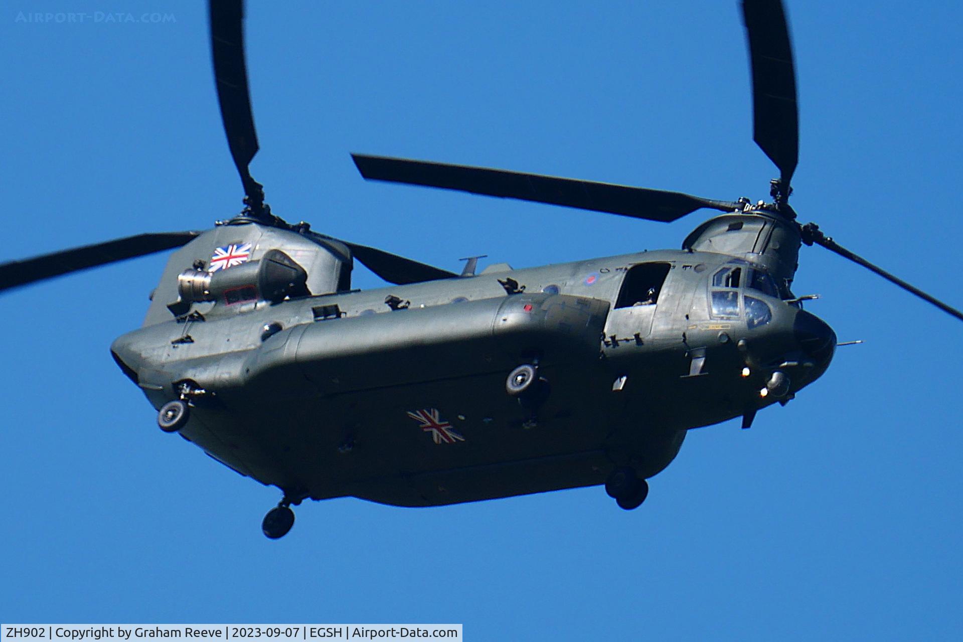 ZH902, 1998 Boeing Vertol Chinook HC.3 (MH-47E) C/N M.4481, Over head at Norwich.