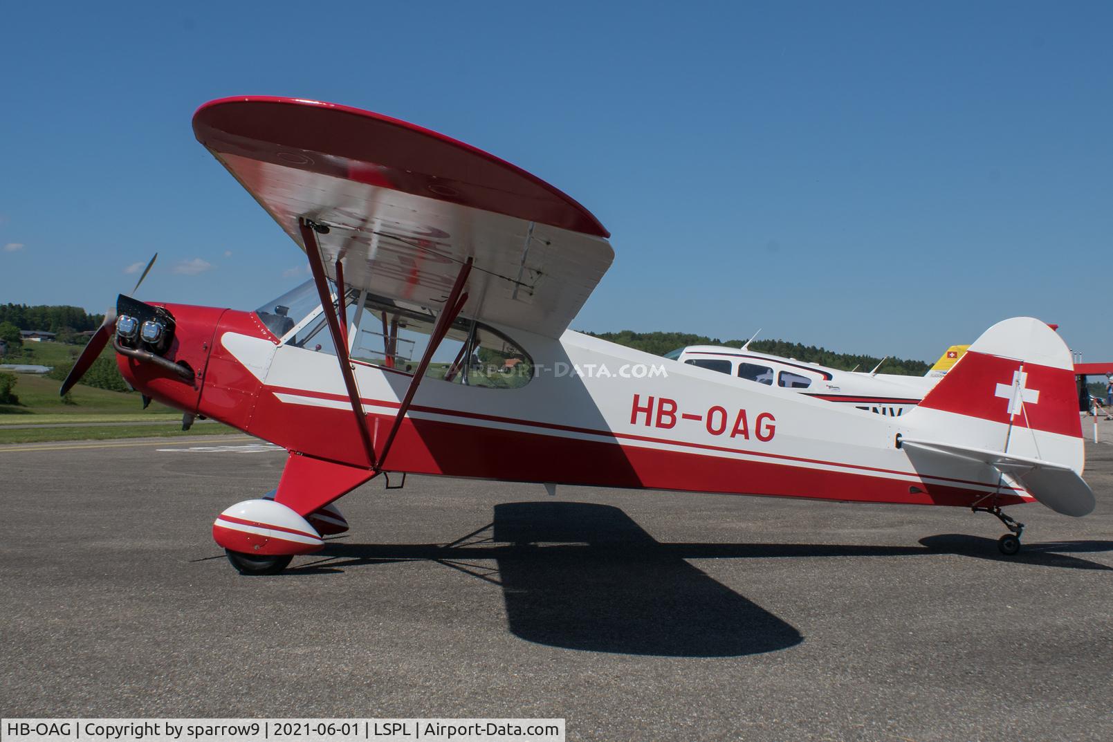 HB-OAG, 1944 Piper L-4J Grasshopper (J3C-65D) C/N 12897, At its base Langenthal-Bleienbach. HB-registered since 1947-10-28