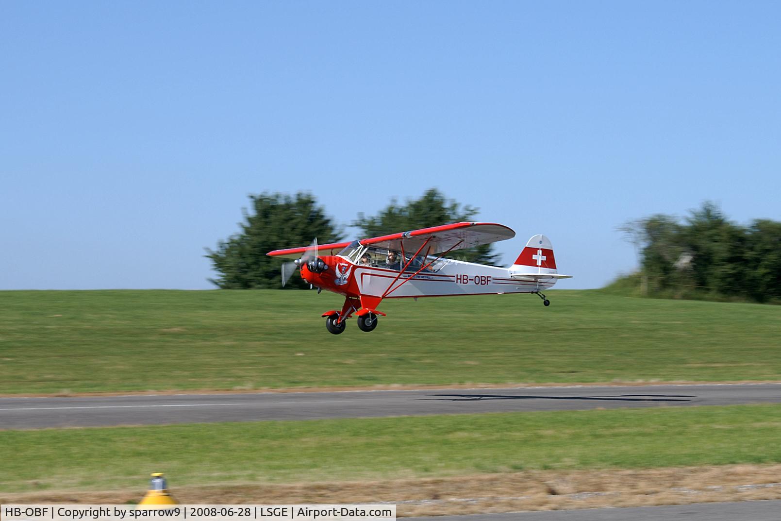 HB-OBF, 1945 Piper J3C-65 Cub Cub C/N 13257, Landing at Ecuvillens. HB-registered since 1946-09-21