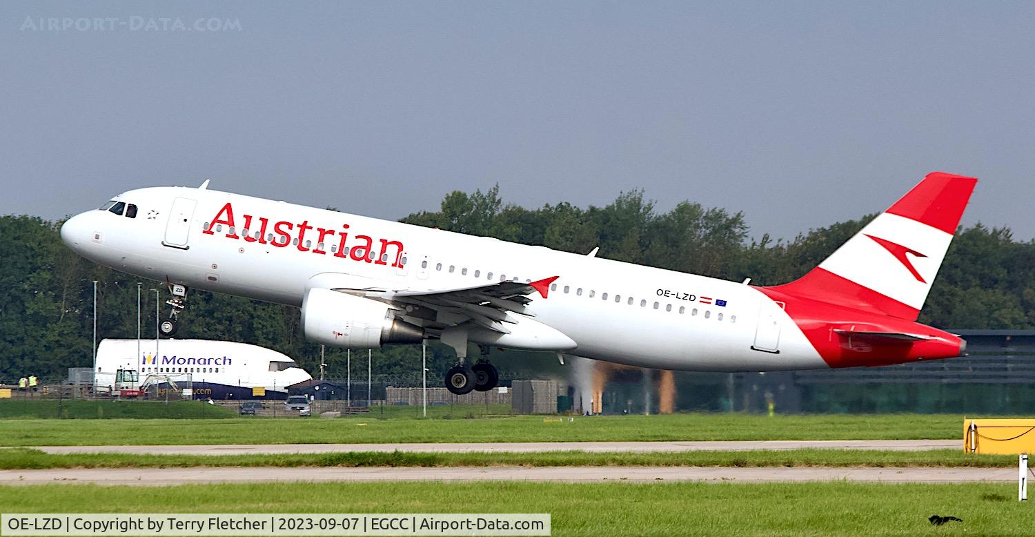OE-LZD, 2012 Airbus A320-214 C/N 5299, At Manchester Airport