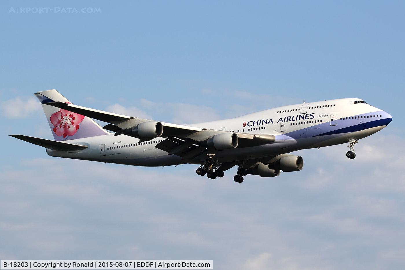 B-18203, Boeing 747-409 C/N 28711, at fra
