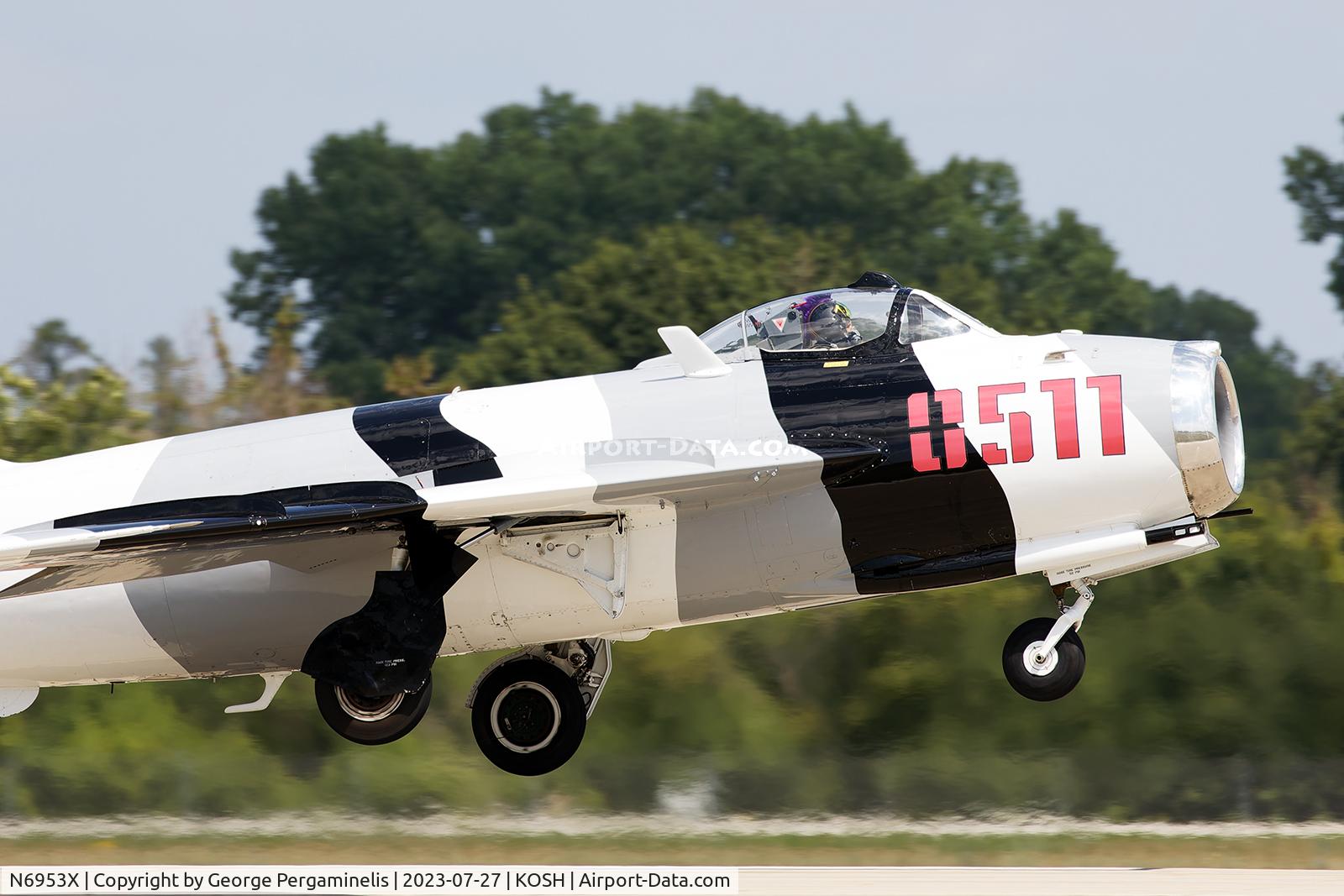 N6953X, PZL-Mielec Lim-6 (MiG-17) C/N 1J0511, Oshkosh 2023.